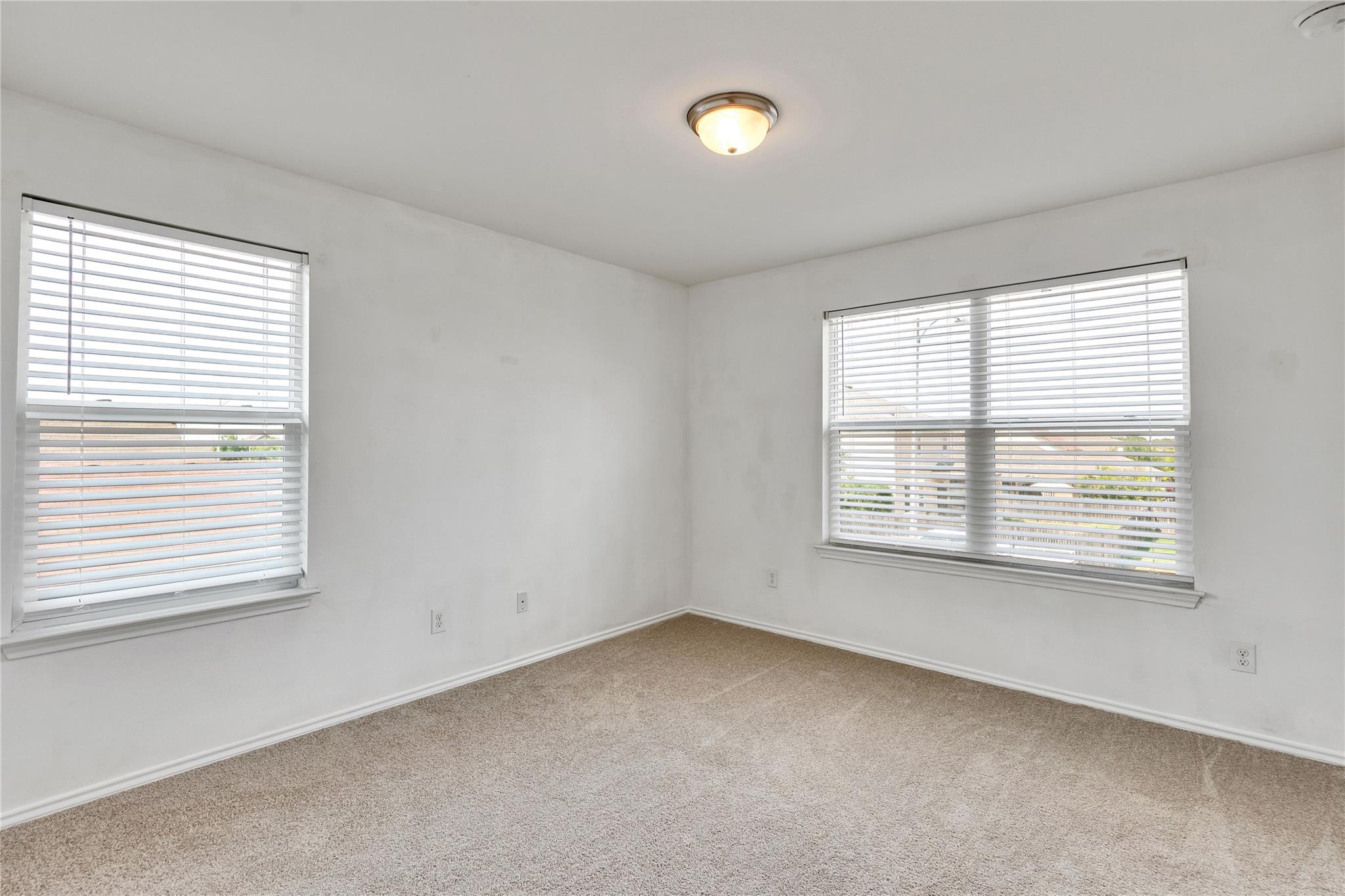 6809 Ashen Ln, Austin, TX 78747