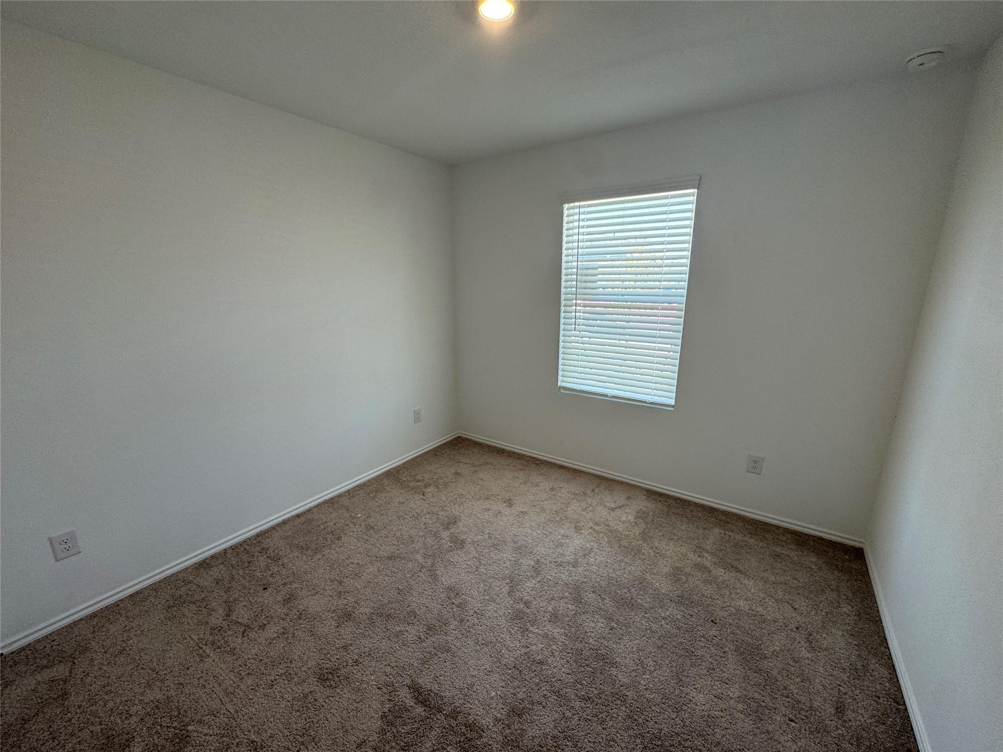 2218 Cumulus Ct, Lockhart, TX 78644