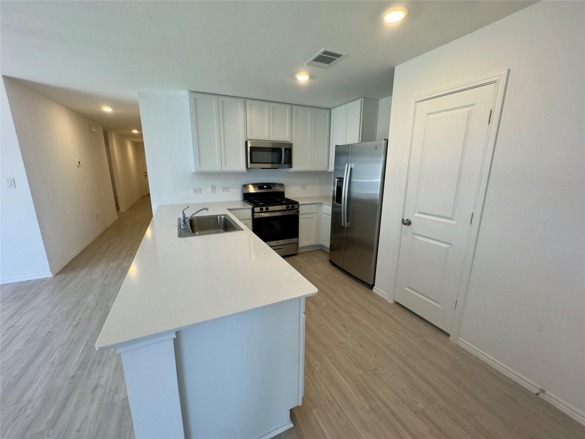 2218 Cumulus Ct, Lockhart, TX 78644