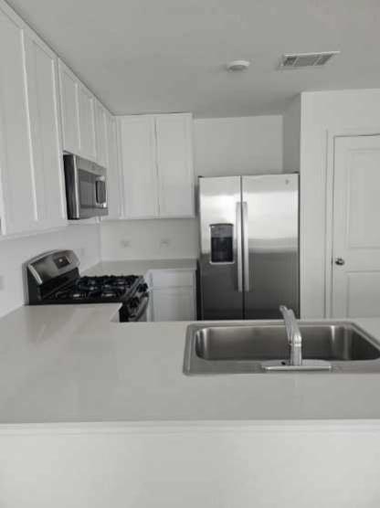 2218 Cumulus Ct, Lockhart, TX 78644