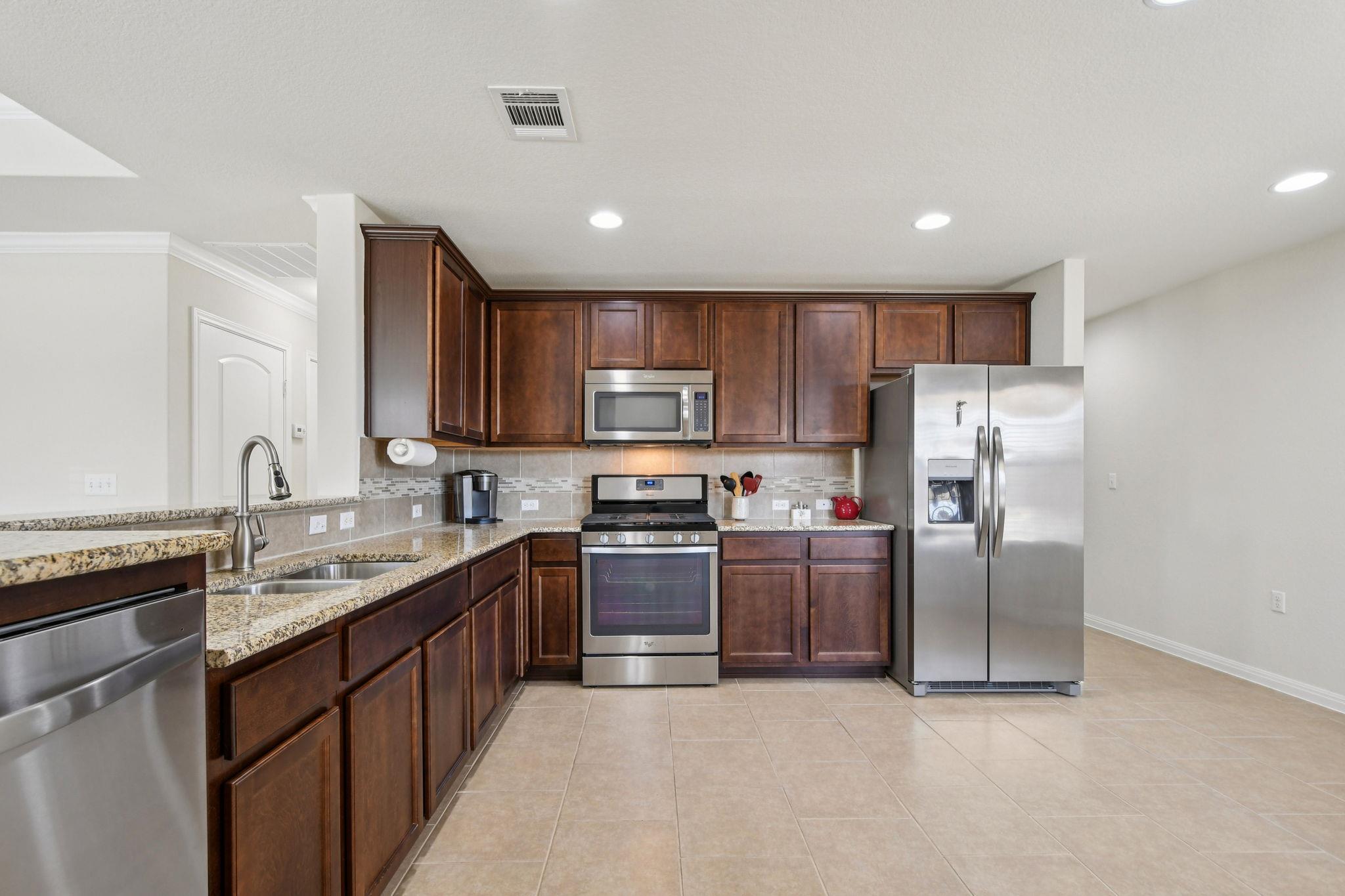 803 Hamilton Ln, Georgetown, TX 78633