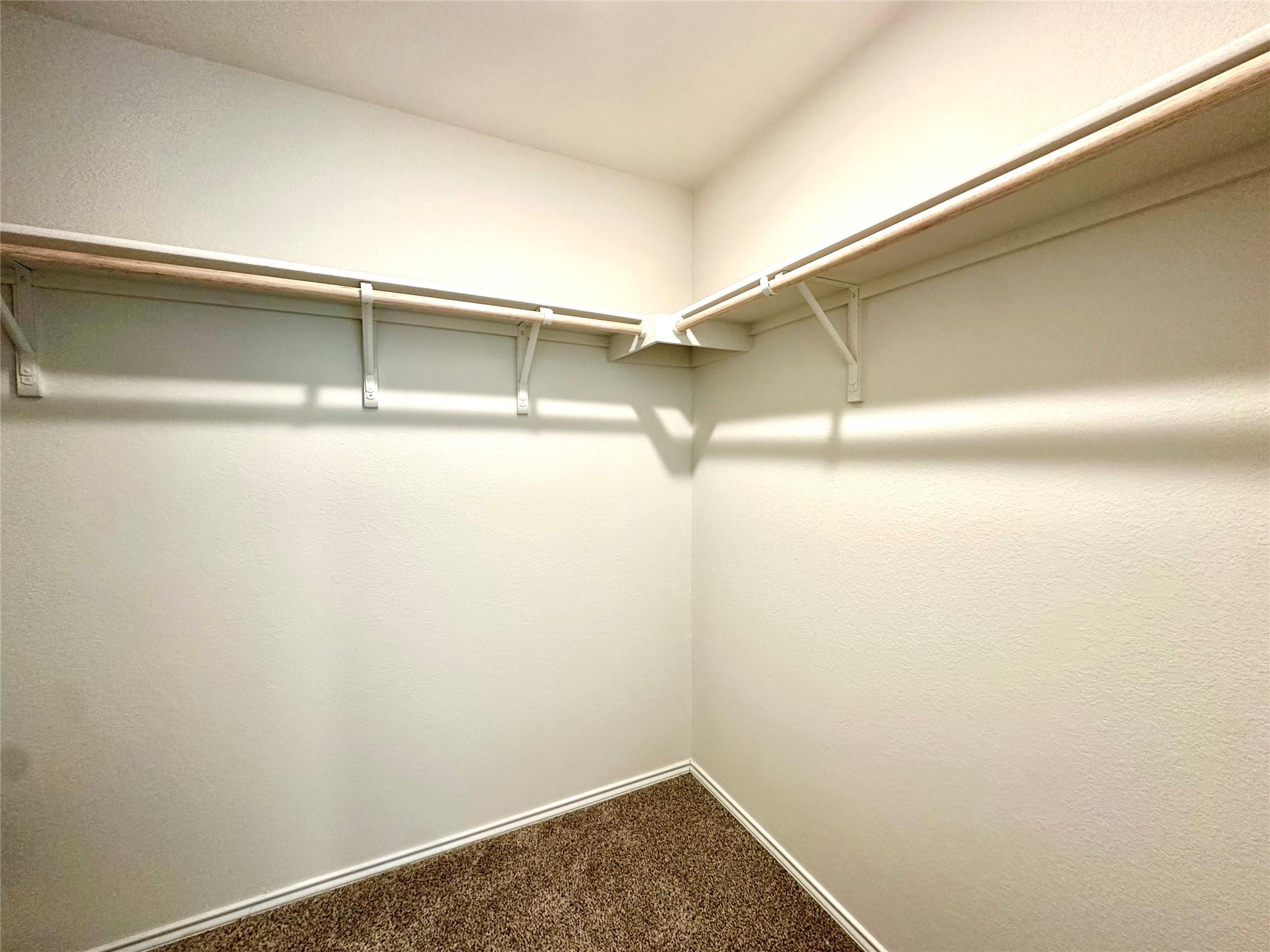 331 N Richland Dr, Lockhart, TX 78644