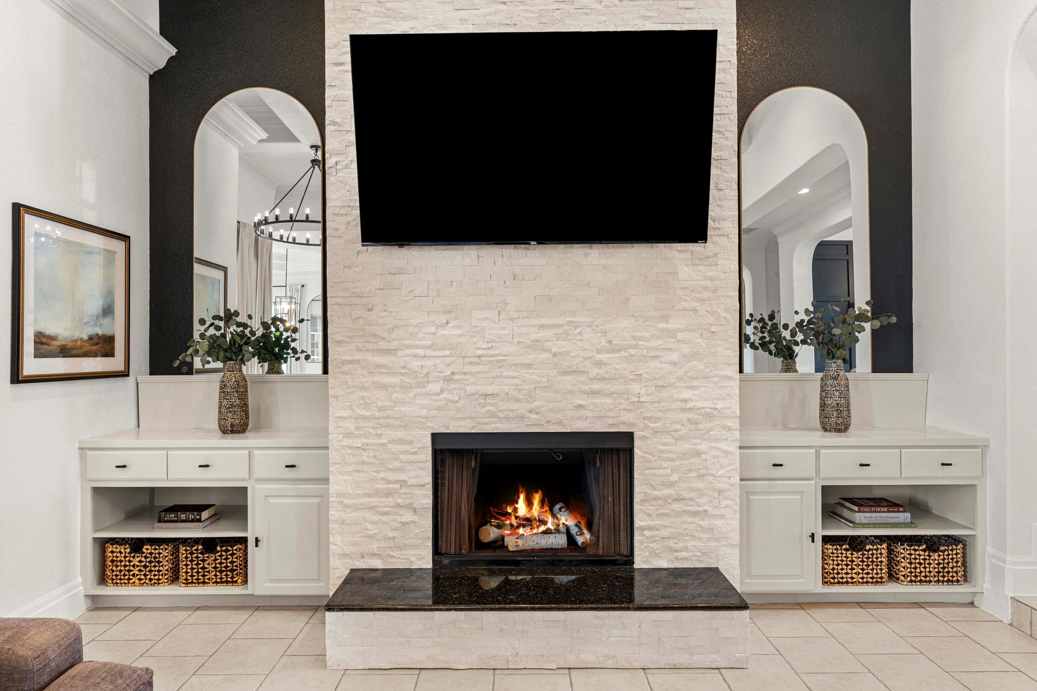 799 W Bartlett Dr, Buda, TX 78610