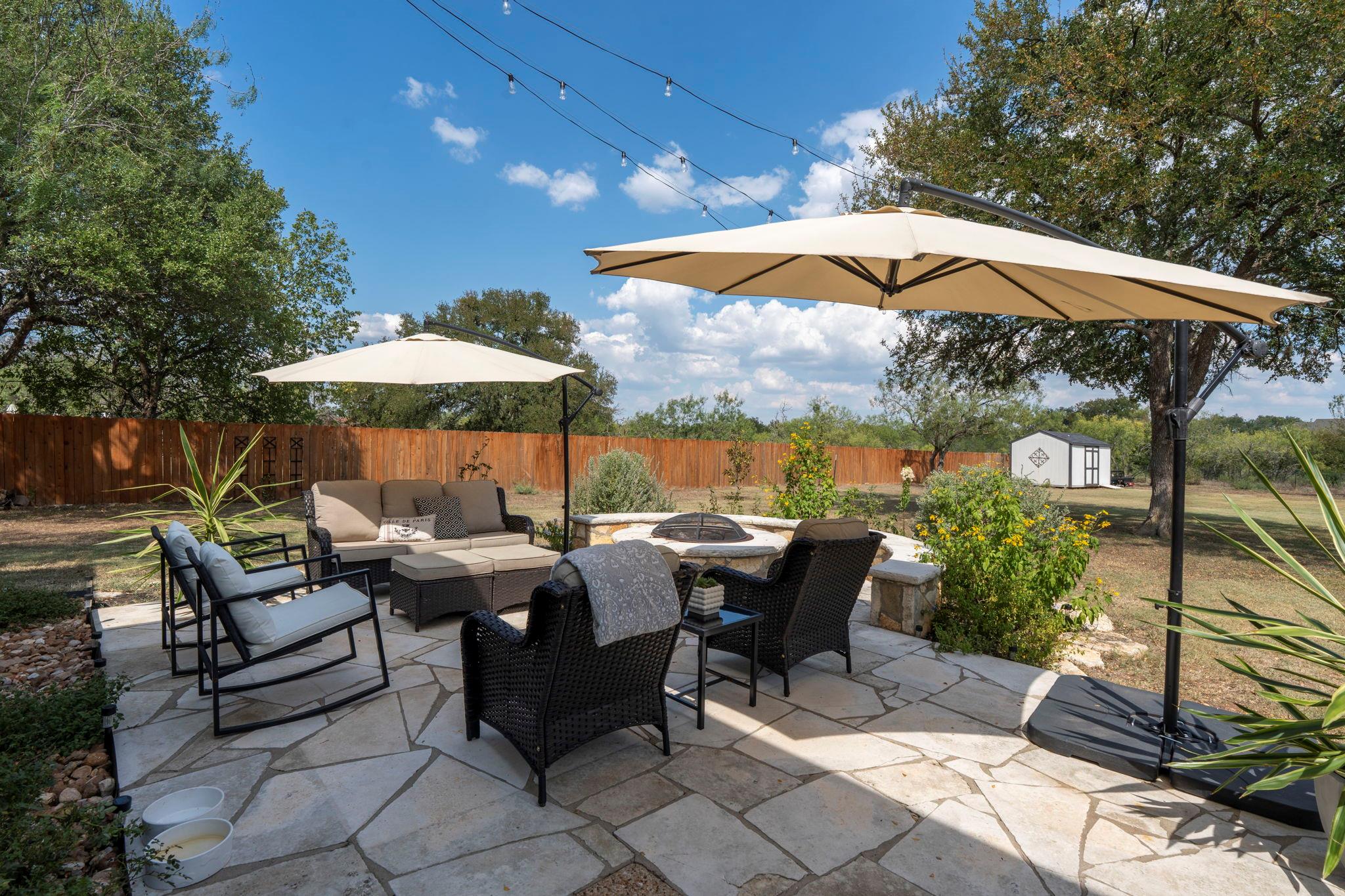 799 W Bartlett Dr, Buda, TX 78610