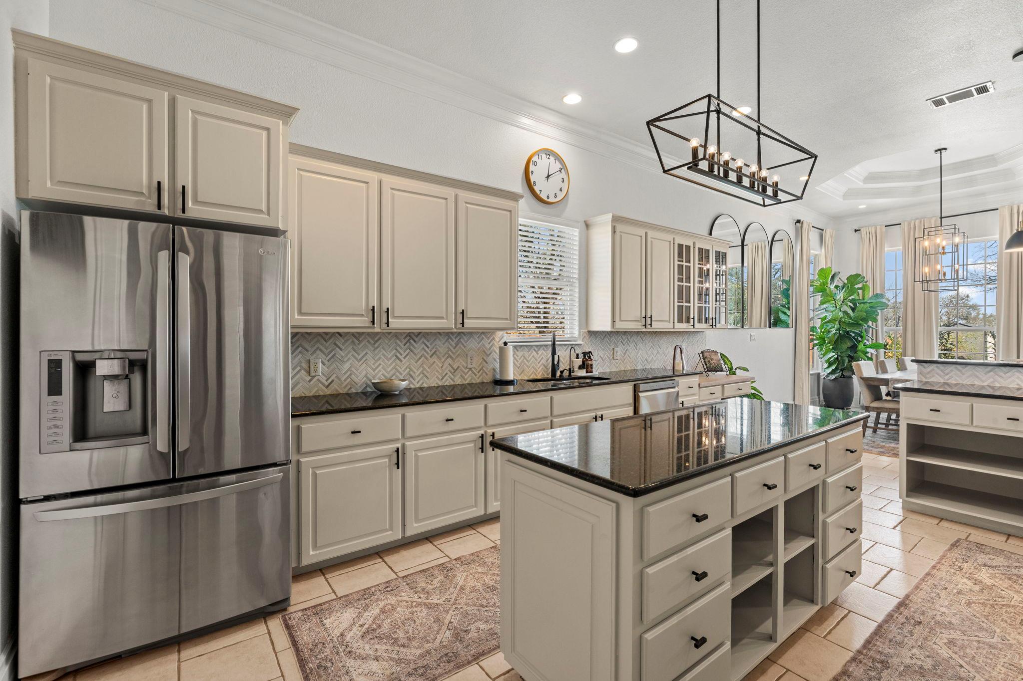 799 W Bartlett Dr, Buda, TX 78610