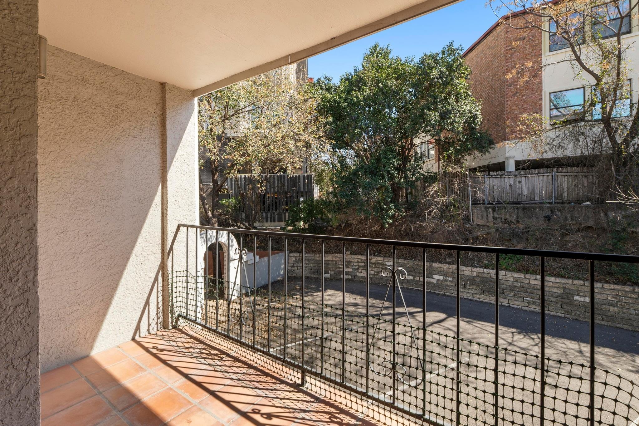 1101 Shoal Creek Blvd # 17, Austin, TX 78701