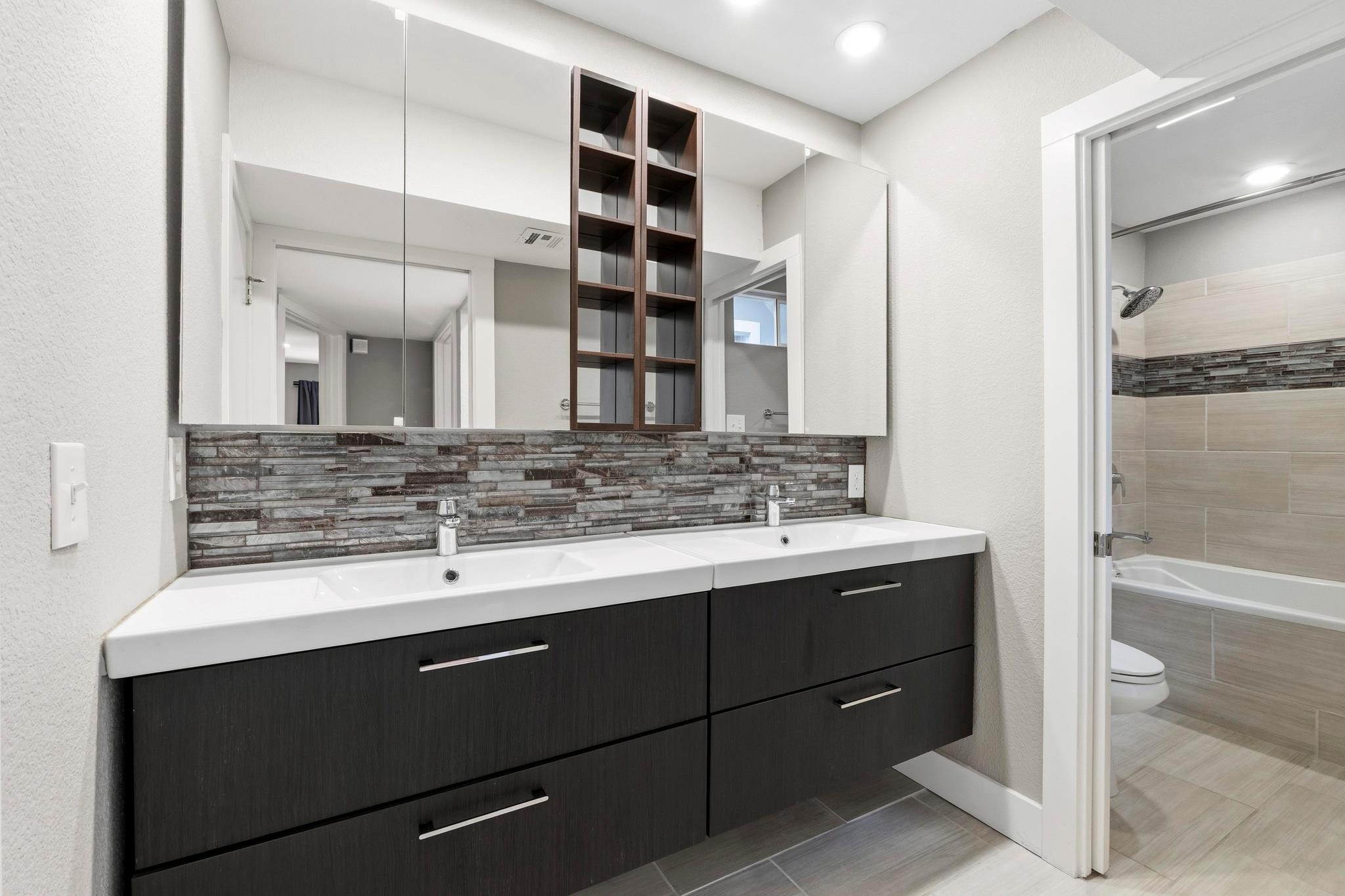 1101 Shoal Creek Blvd # 17, Austin, TX 78701