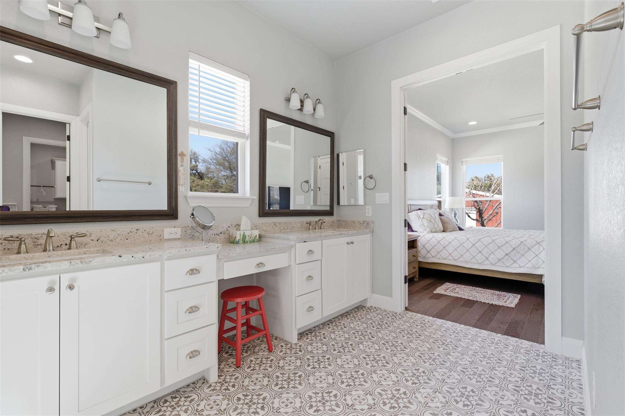 219 Skyline Rd, Georgetown, TX 78628