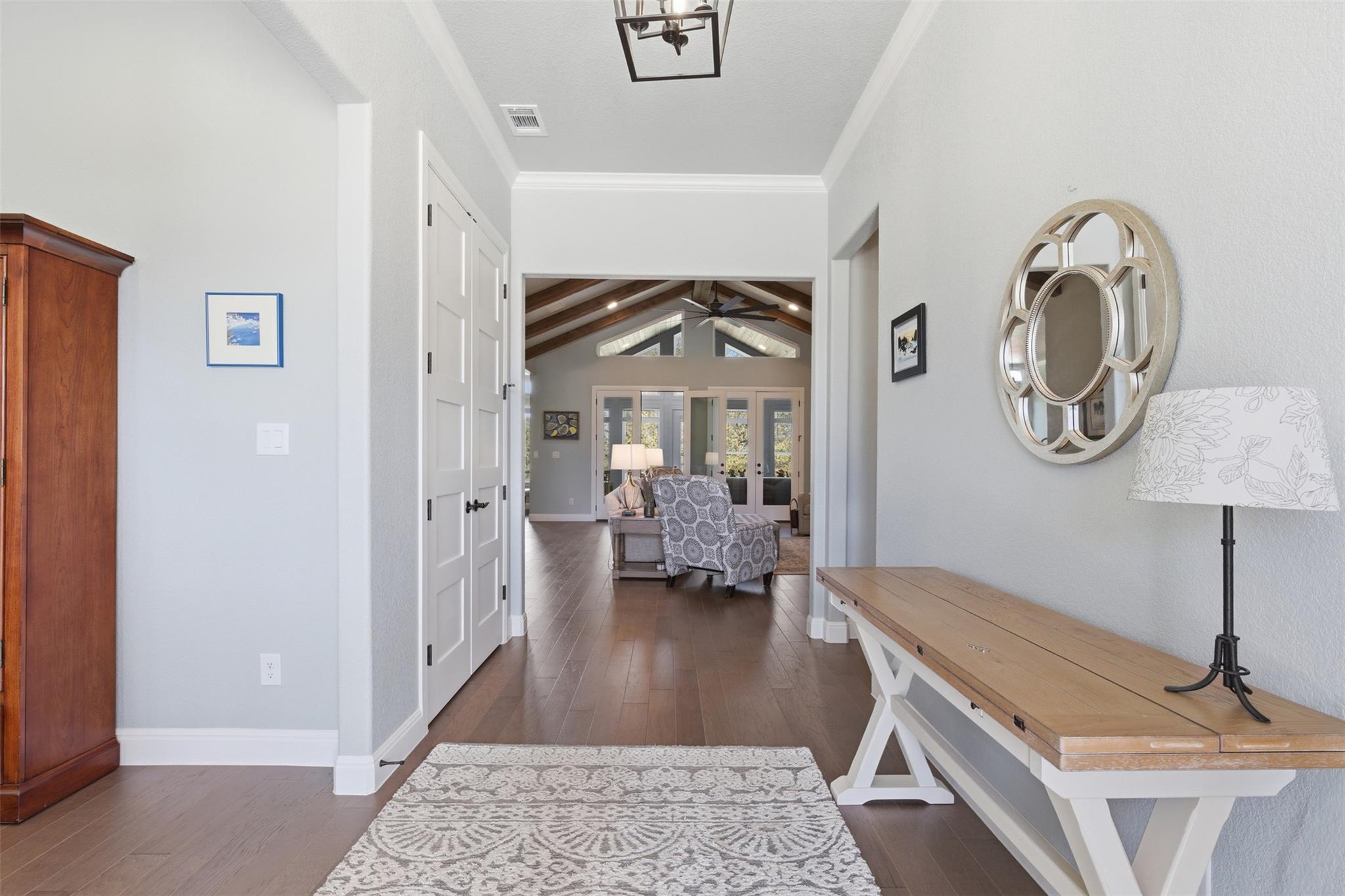 219 Skyline Rd, Georgetown, TX 78628