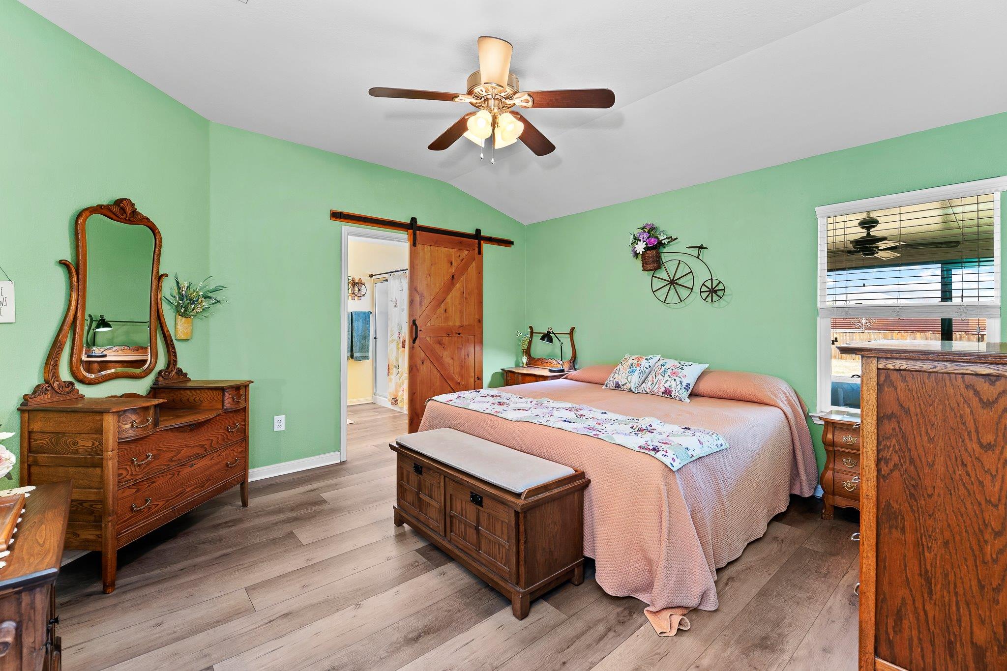 507 Luna Vista Dr, Hutto, TX 78634