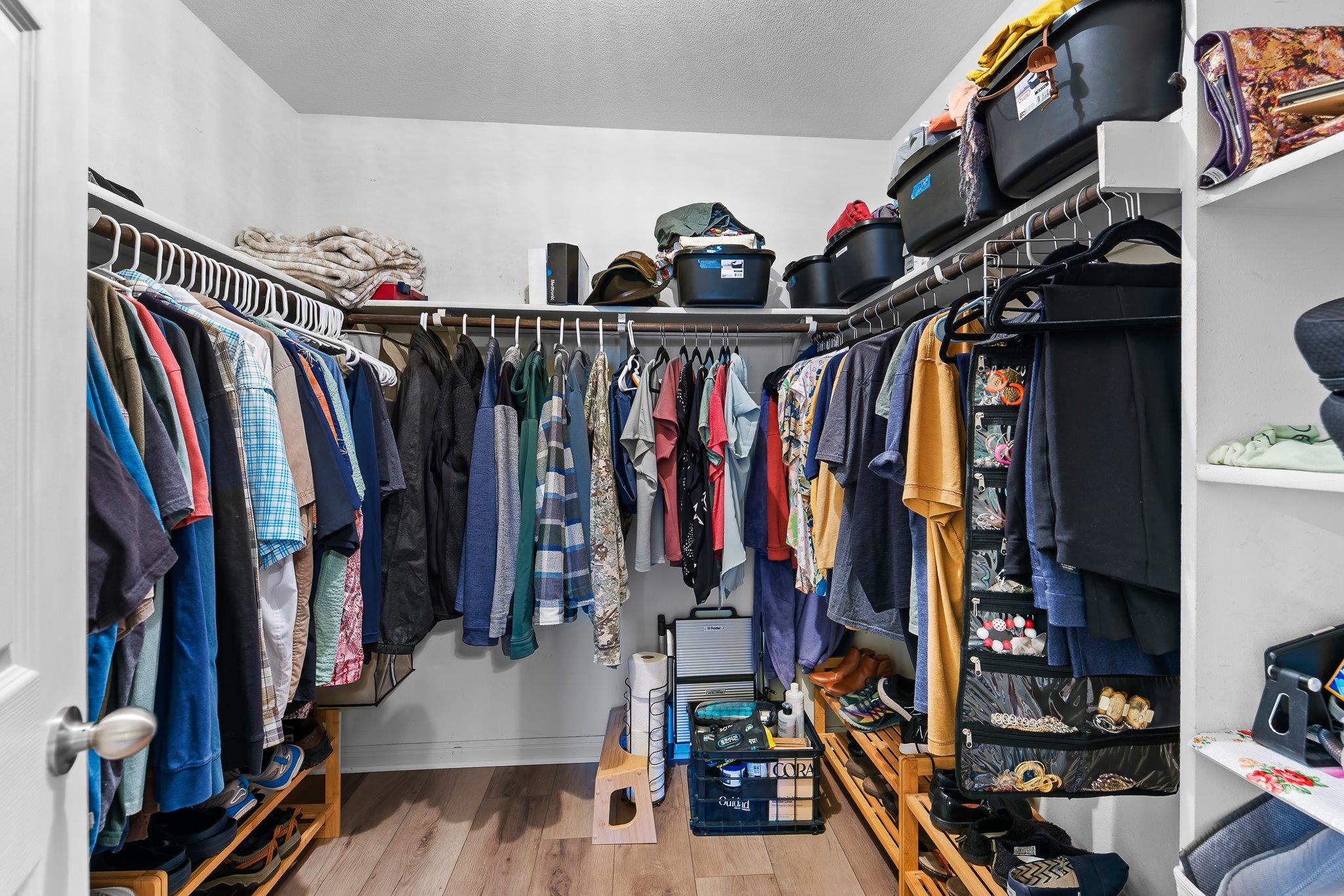 507 Luna Vista Dr, Hutto, TX 78634