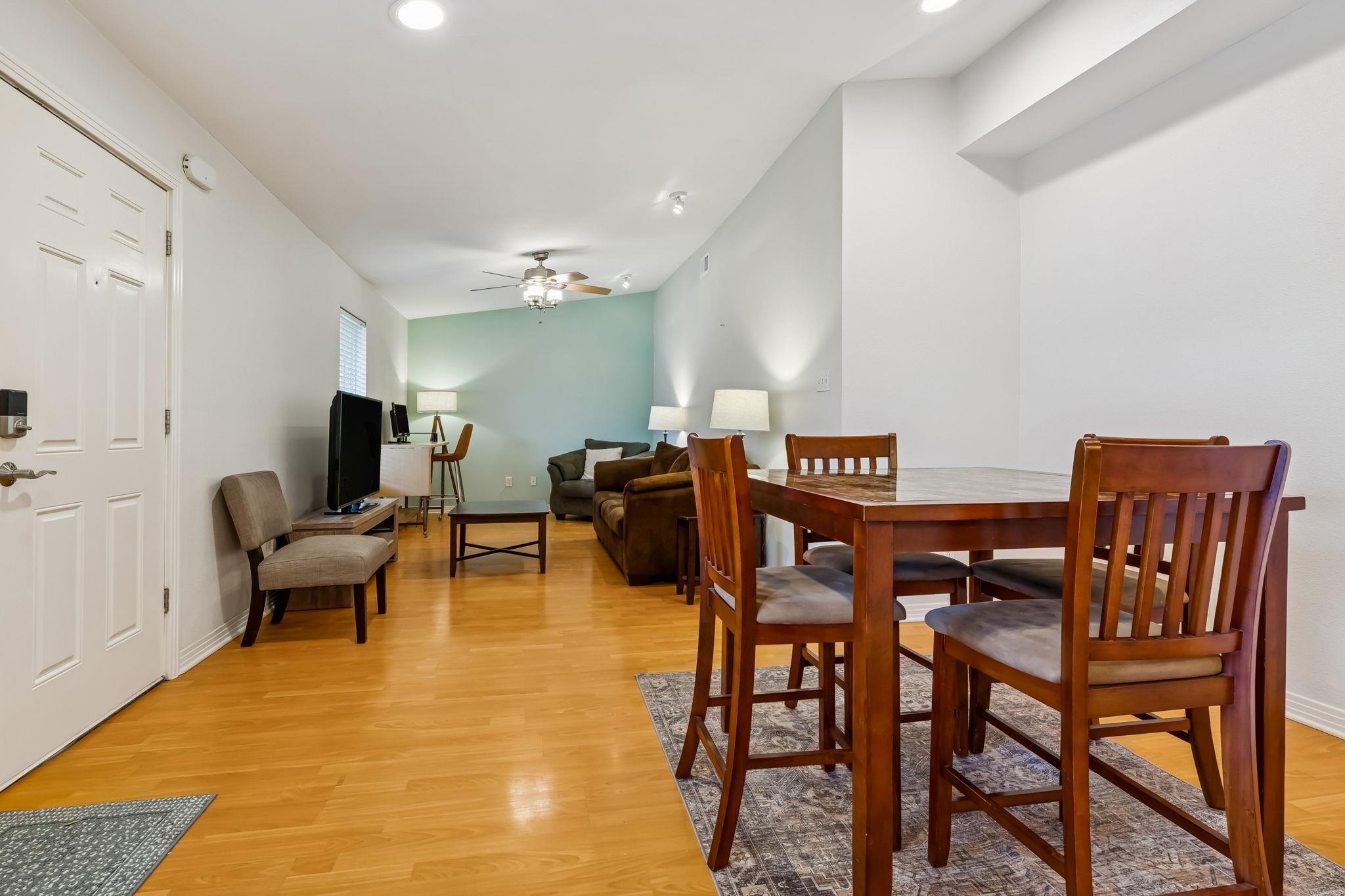 2021 Bluebonnet Ln # 210, Austin, TX 78704