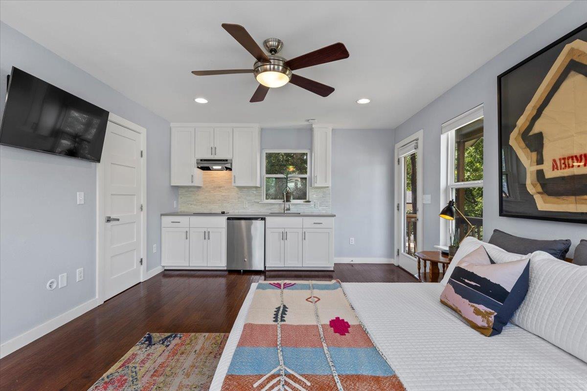 1005 Taffy Ct, Austin, TX 78704