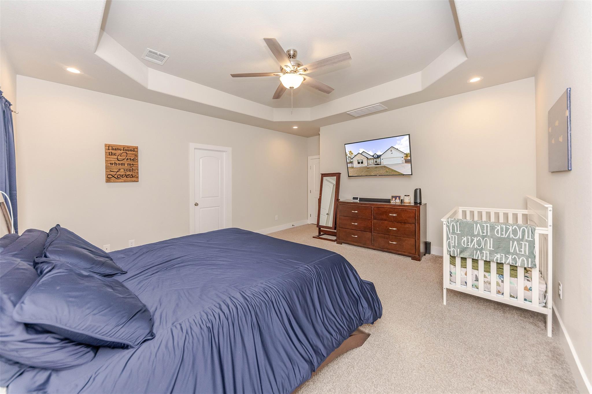 111 Tree Top Ln, Smithville, TX 78957