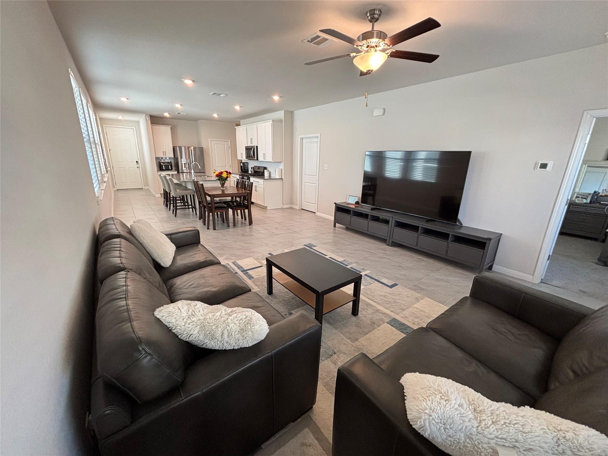 6810 Pleasanton Pkwy, Pflugerville, TX 78660