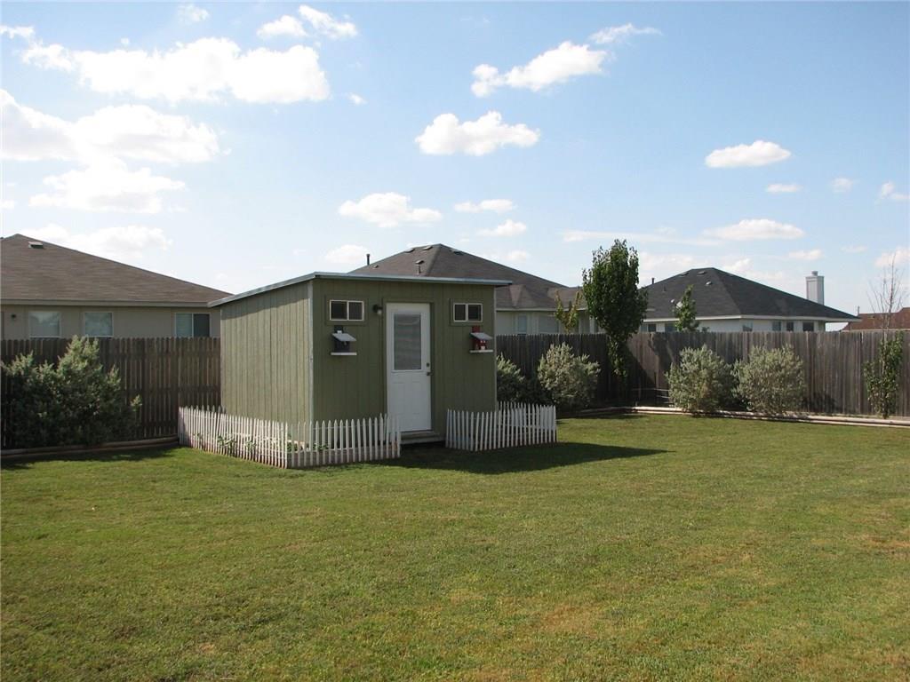 123 Bayliss St, Hutto, TX 78634