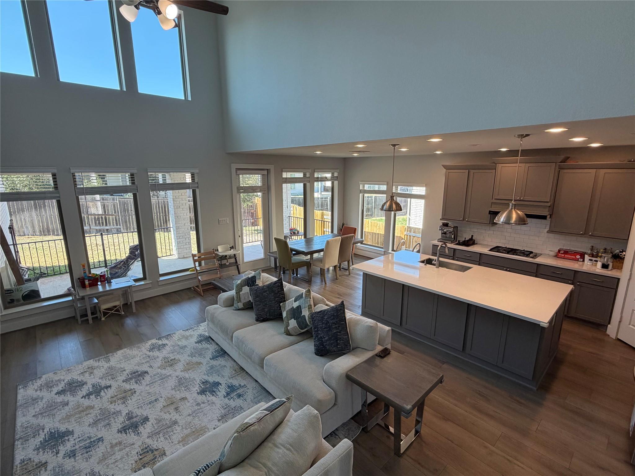 230 Eagle Ford Dr, Kyle, TX 78640