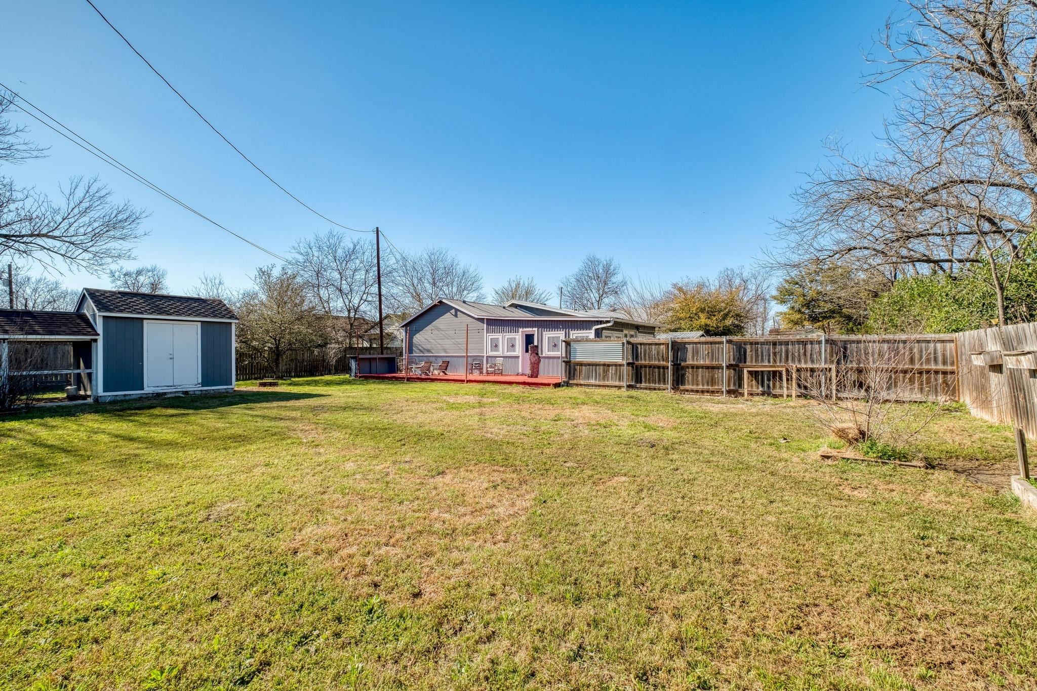 1409 Burns Blvd, Taylor, TX 76574