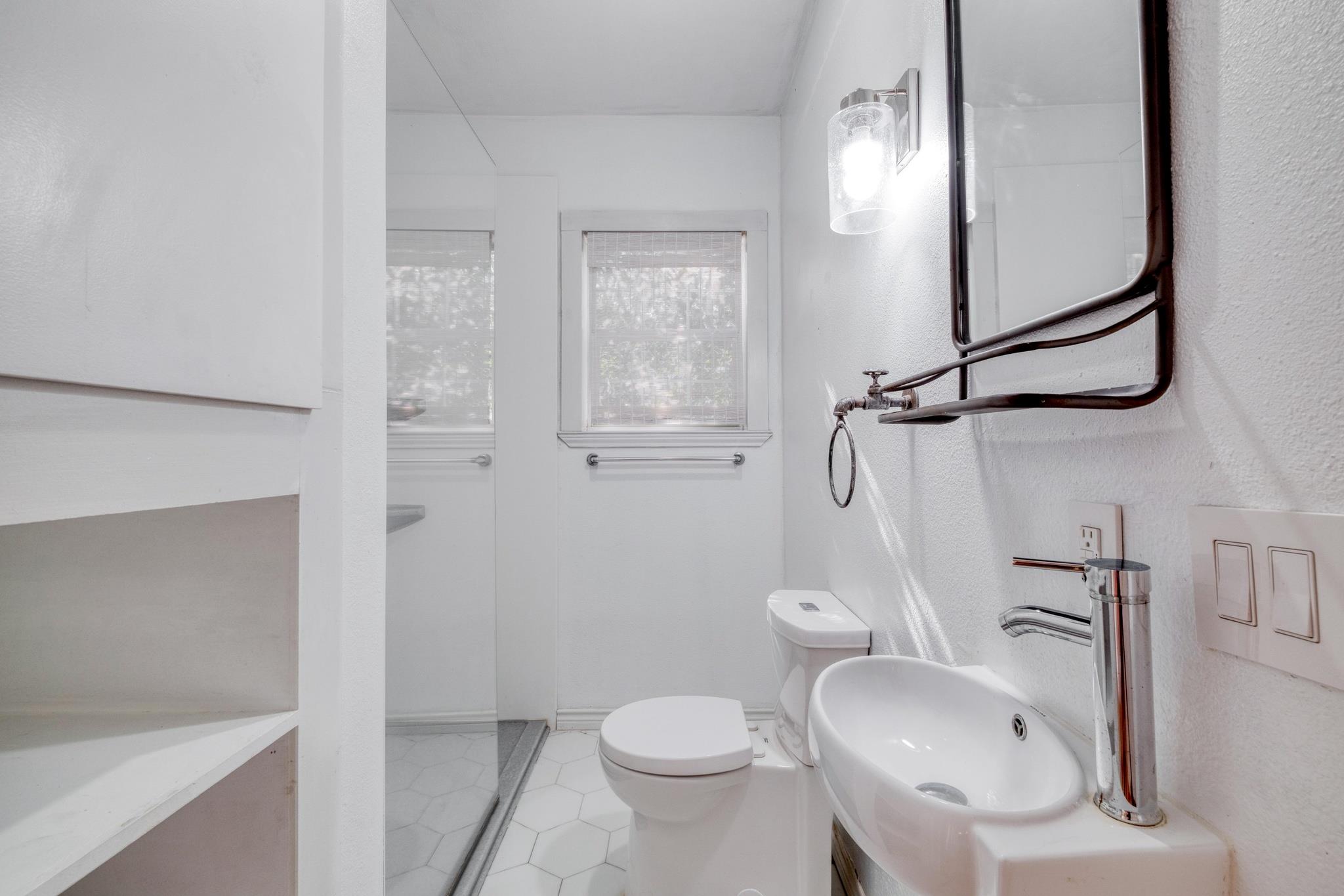 1409 Burns Blvd, Taylor, TX 76574