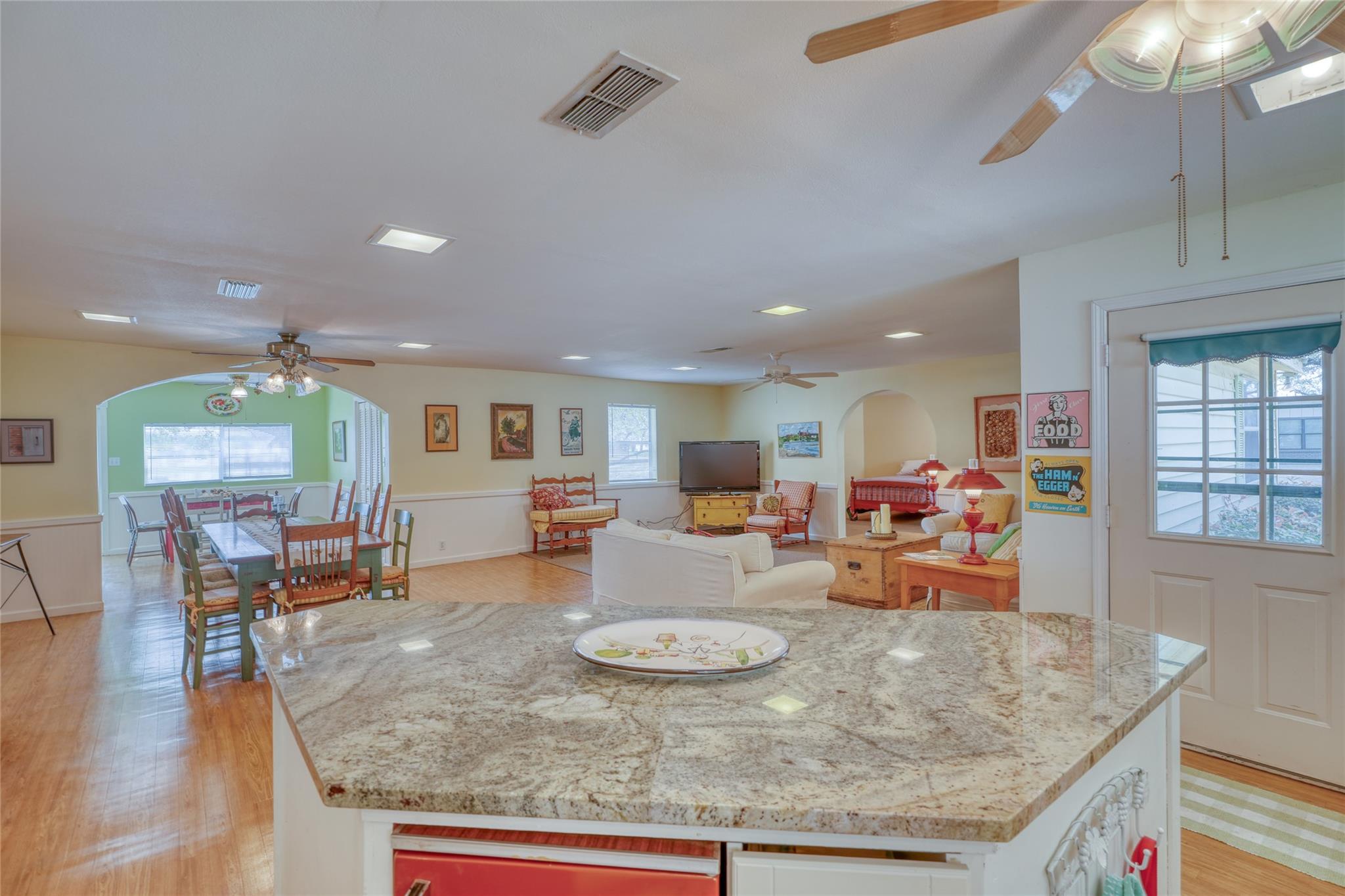 1833 Highland Dr, Marble Falls, TX 78654