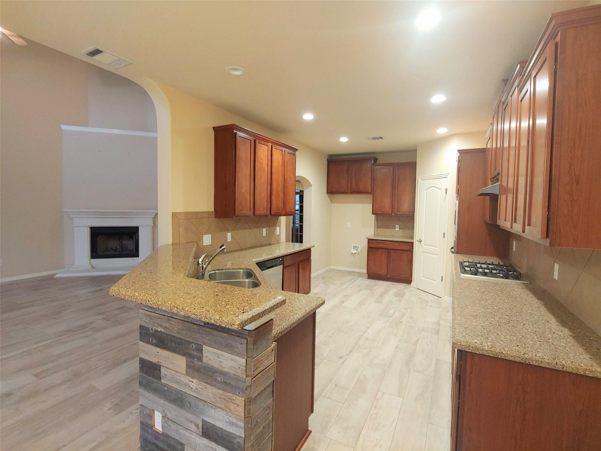 1601 Lions Den, Leander, TX 78641