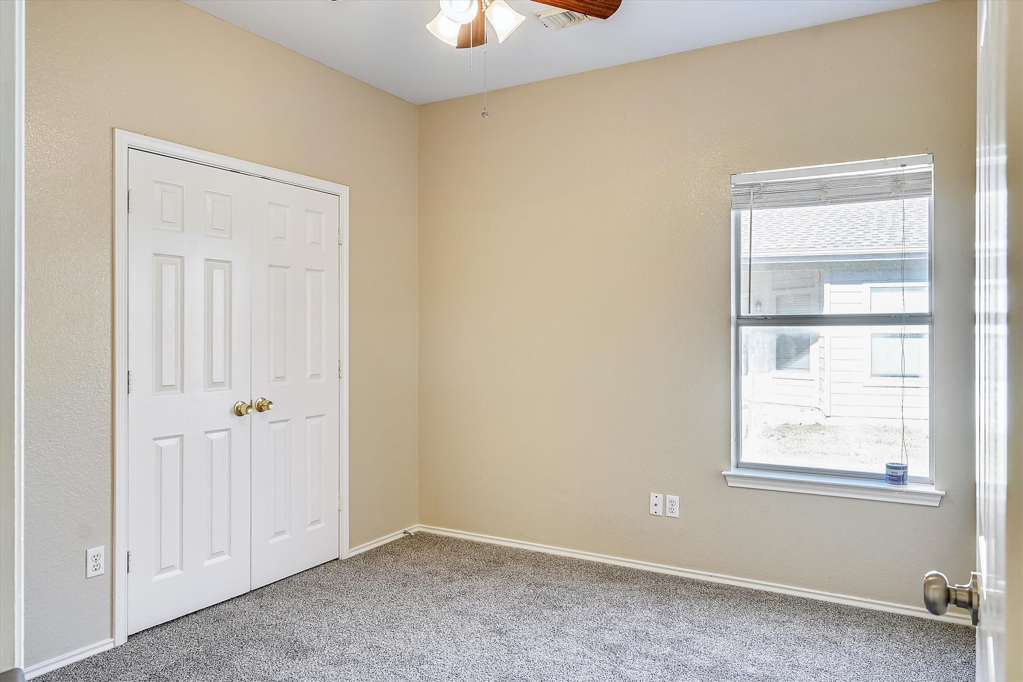 2858 Southampton Way # B, Round Rock, TX 78664