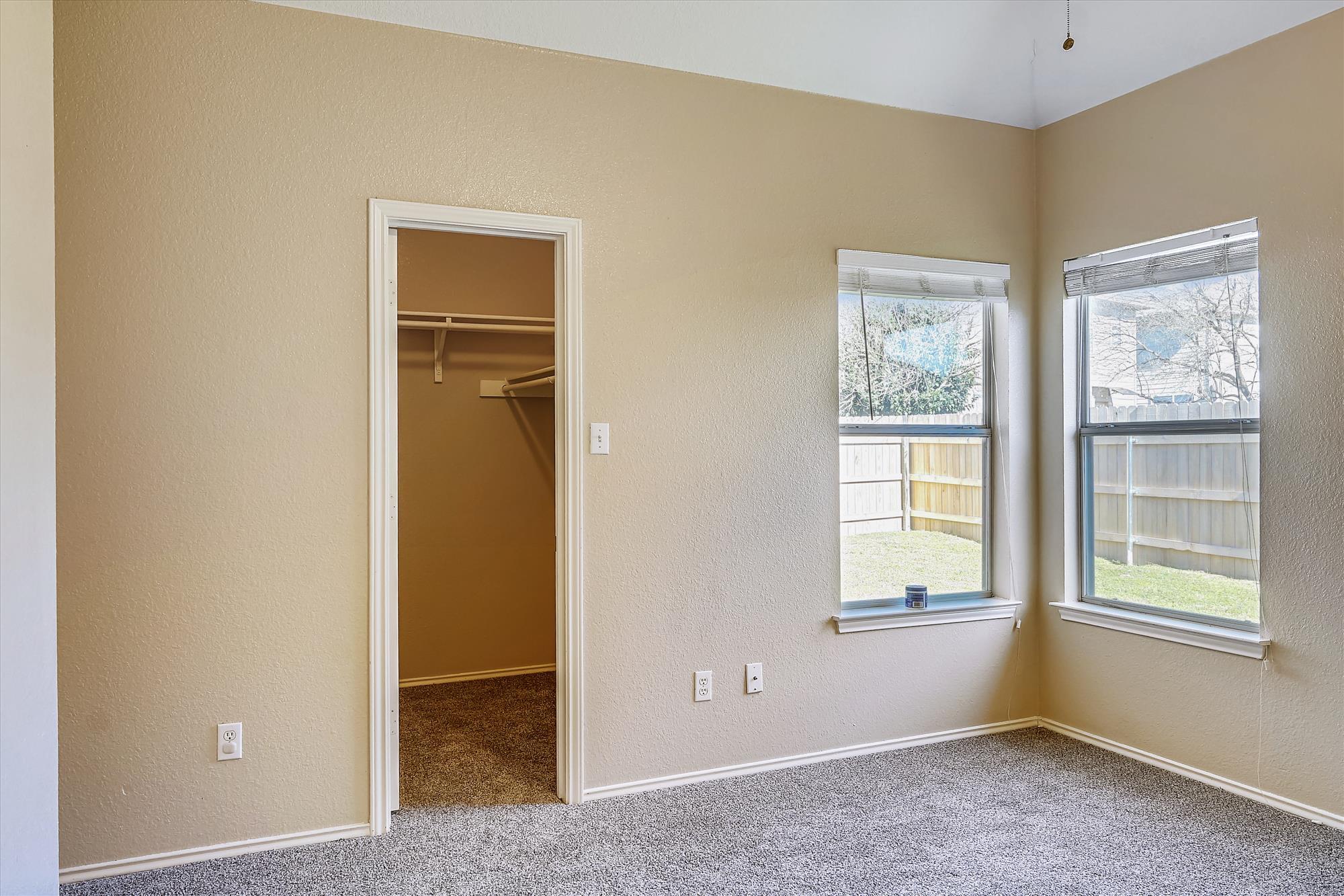 2858 Southampton Way # B, Round Rock, TX 78664