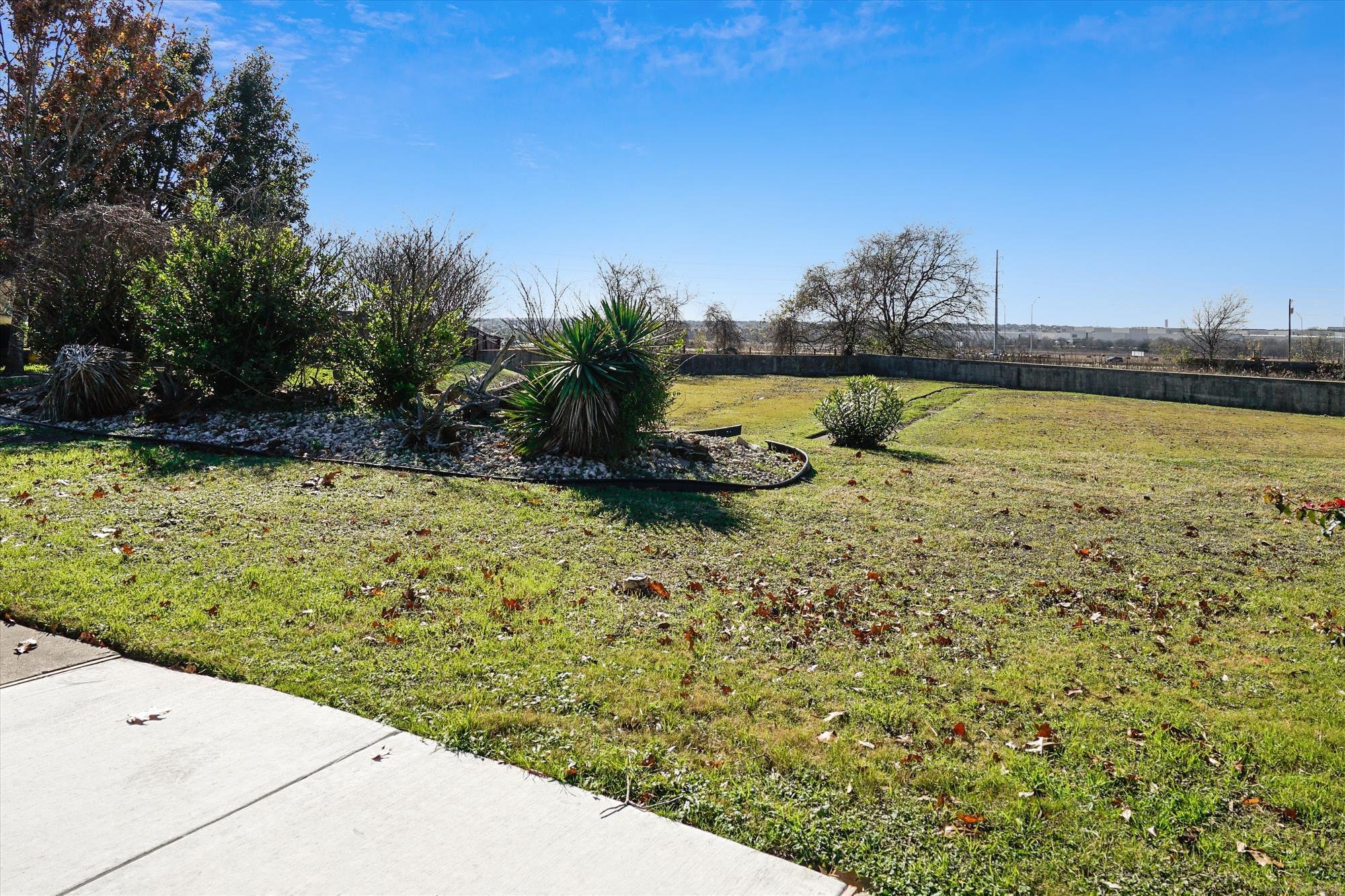 2858 Southampton Way # B, Round Rock, TX 78664