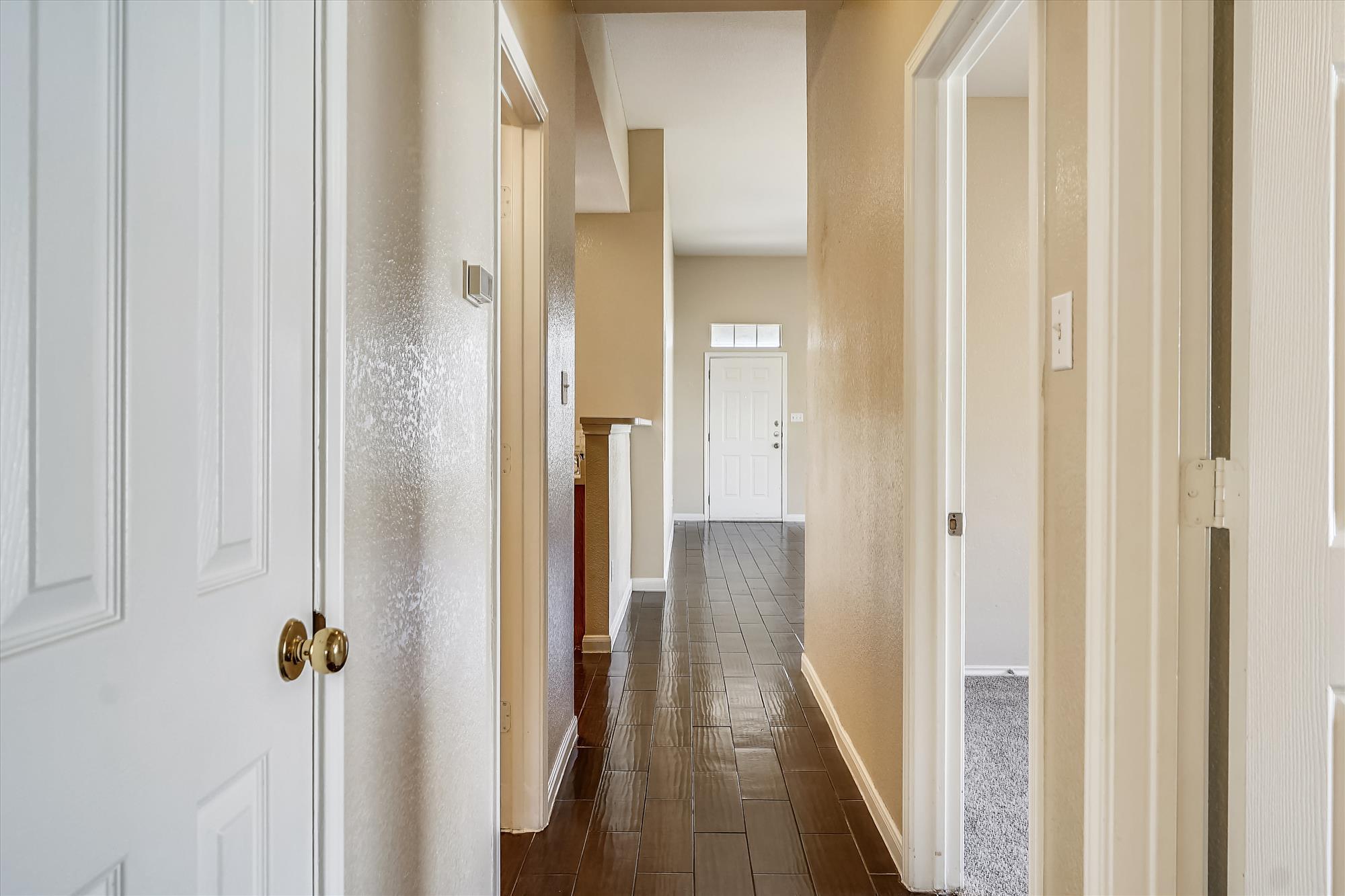 2858 Southampton Way # B, Round Rock, TX 78664