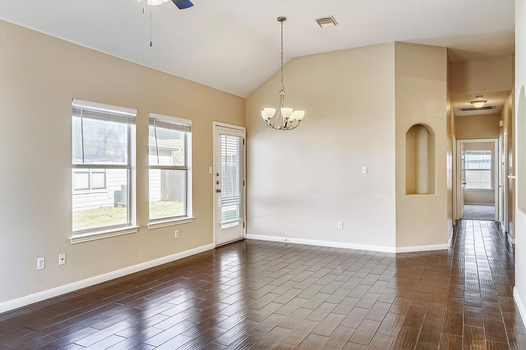 2858 Southampton Way # B, Round Rock, TX 78664