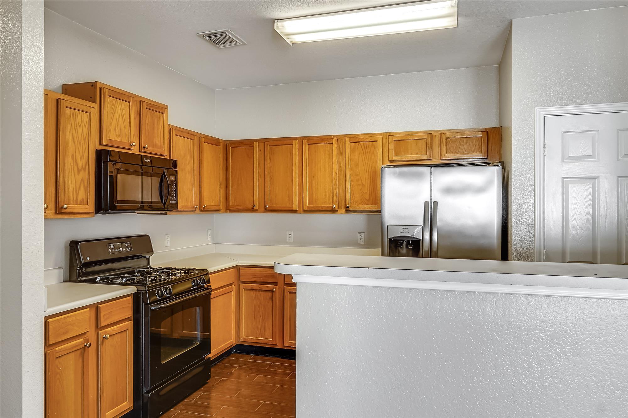 2858 Southampton Way # B, Round Rock, TX 78664