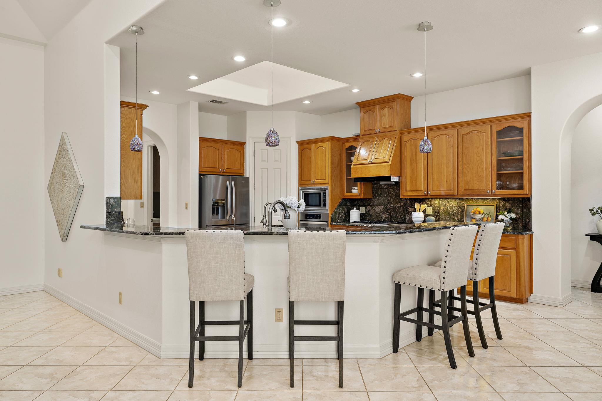 100 Palomino Cv, Jarrell, TX 76537