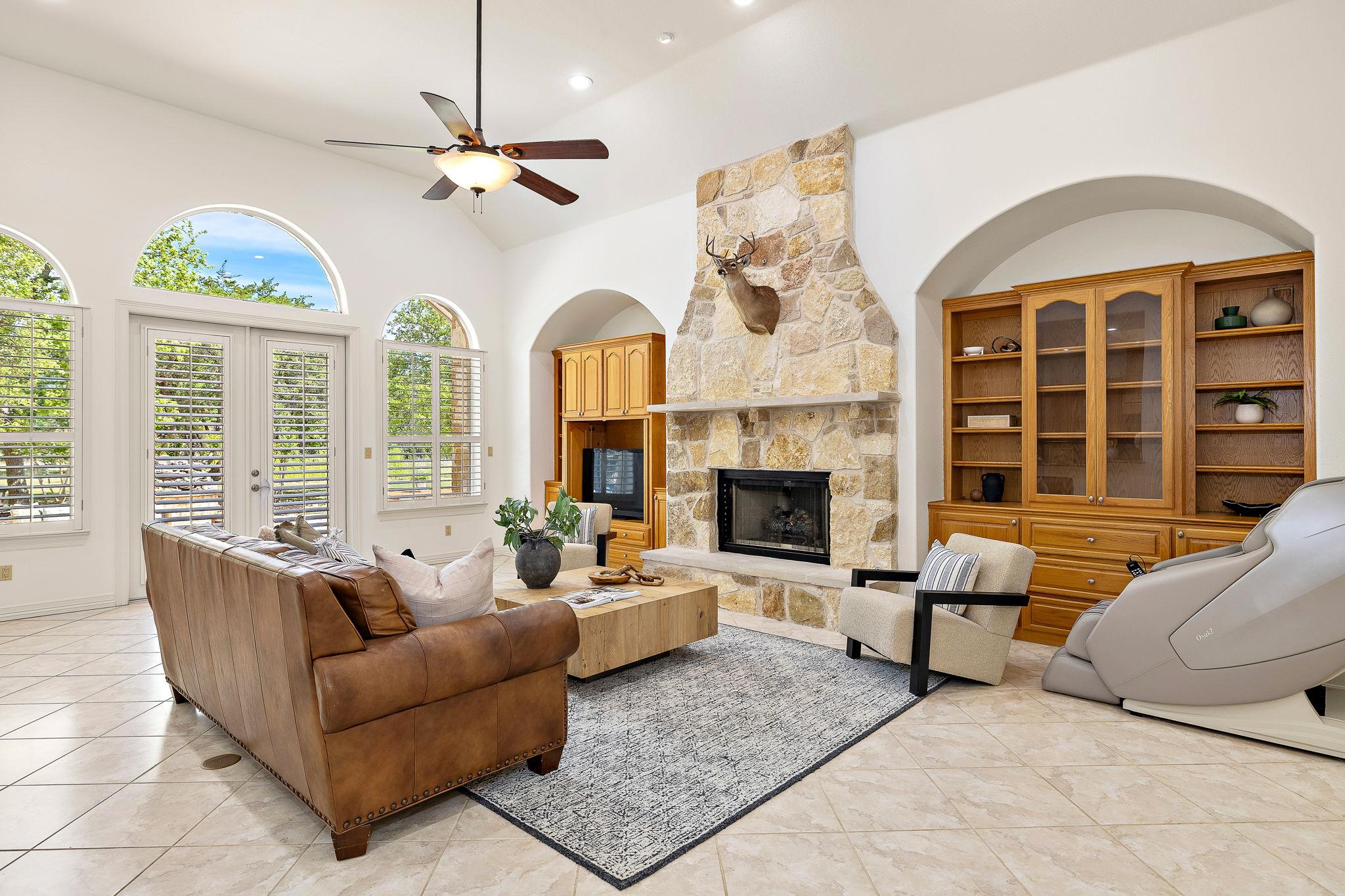 100 Palomino Cv, Jarrell, TX 76537