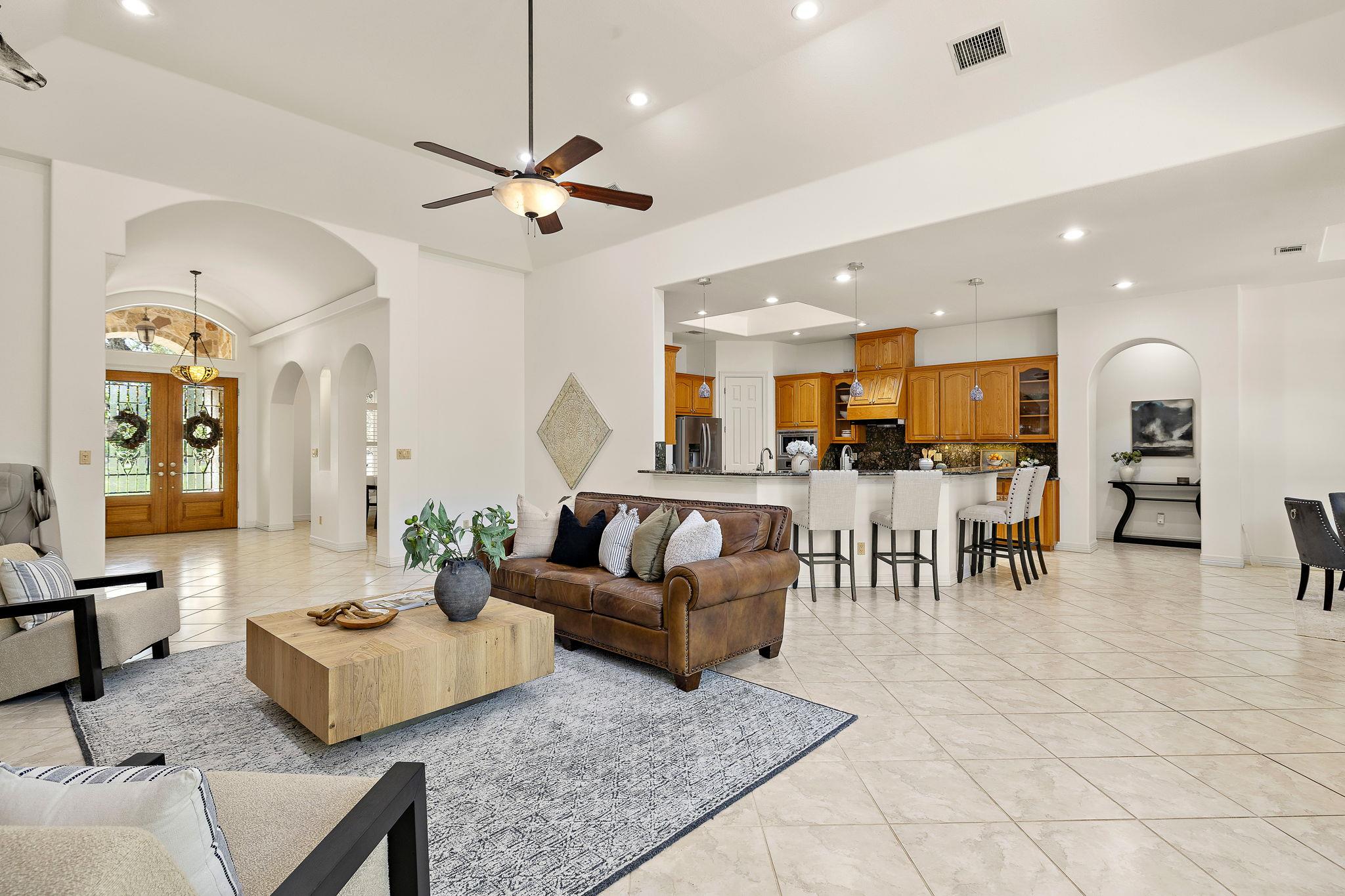 100 Palomino Cv, Jarrell, TX 76537