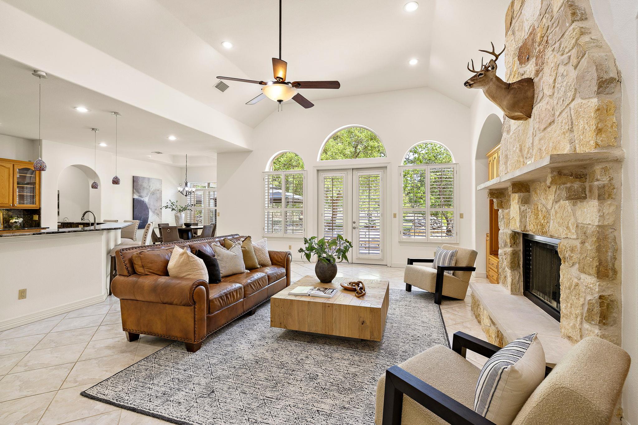 100 Palomino Cv, Jarrell, TX 76537