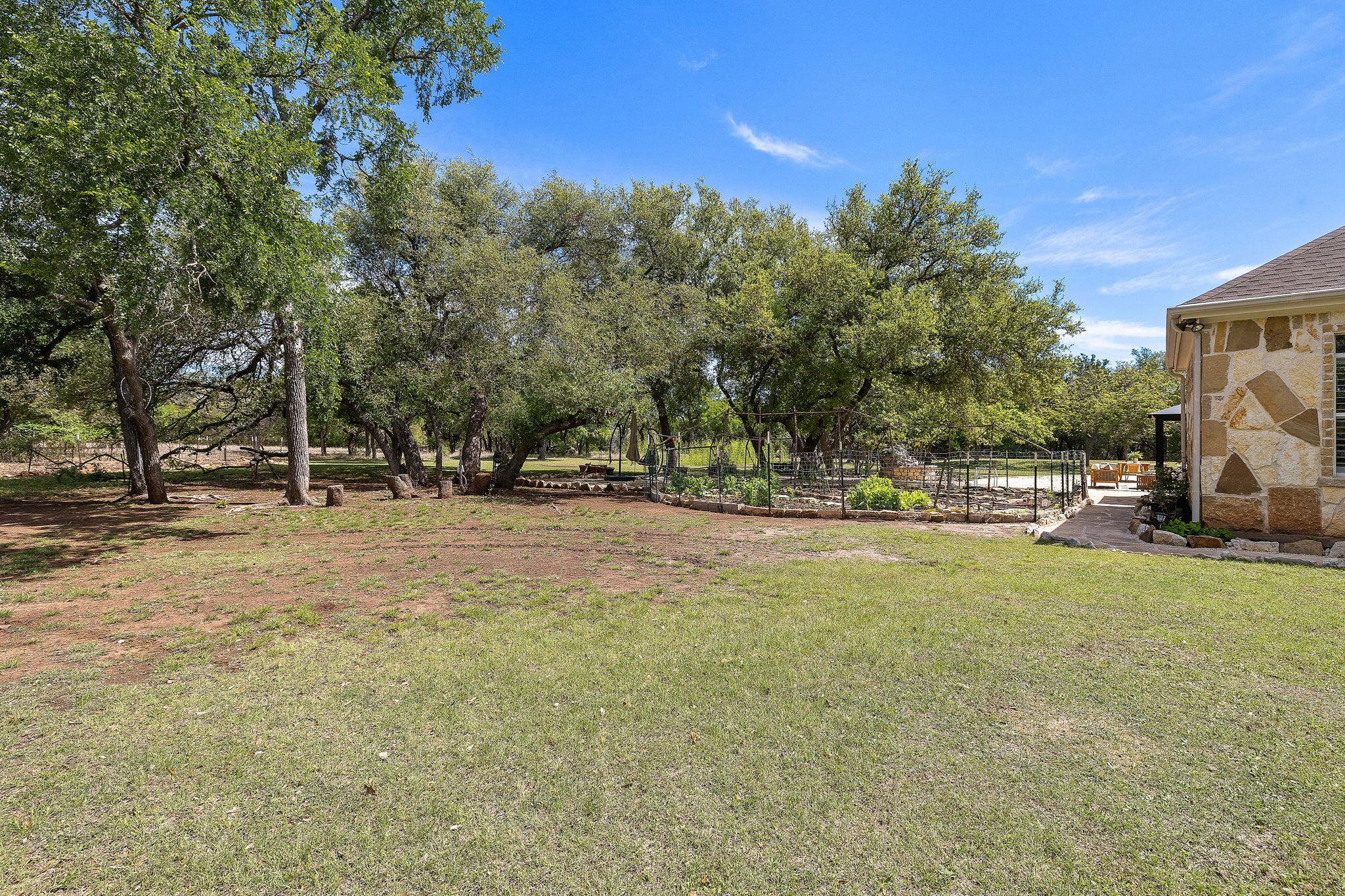 100 Palomino Cv, Jarrell, TX 76537