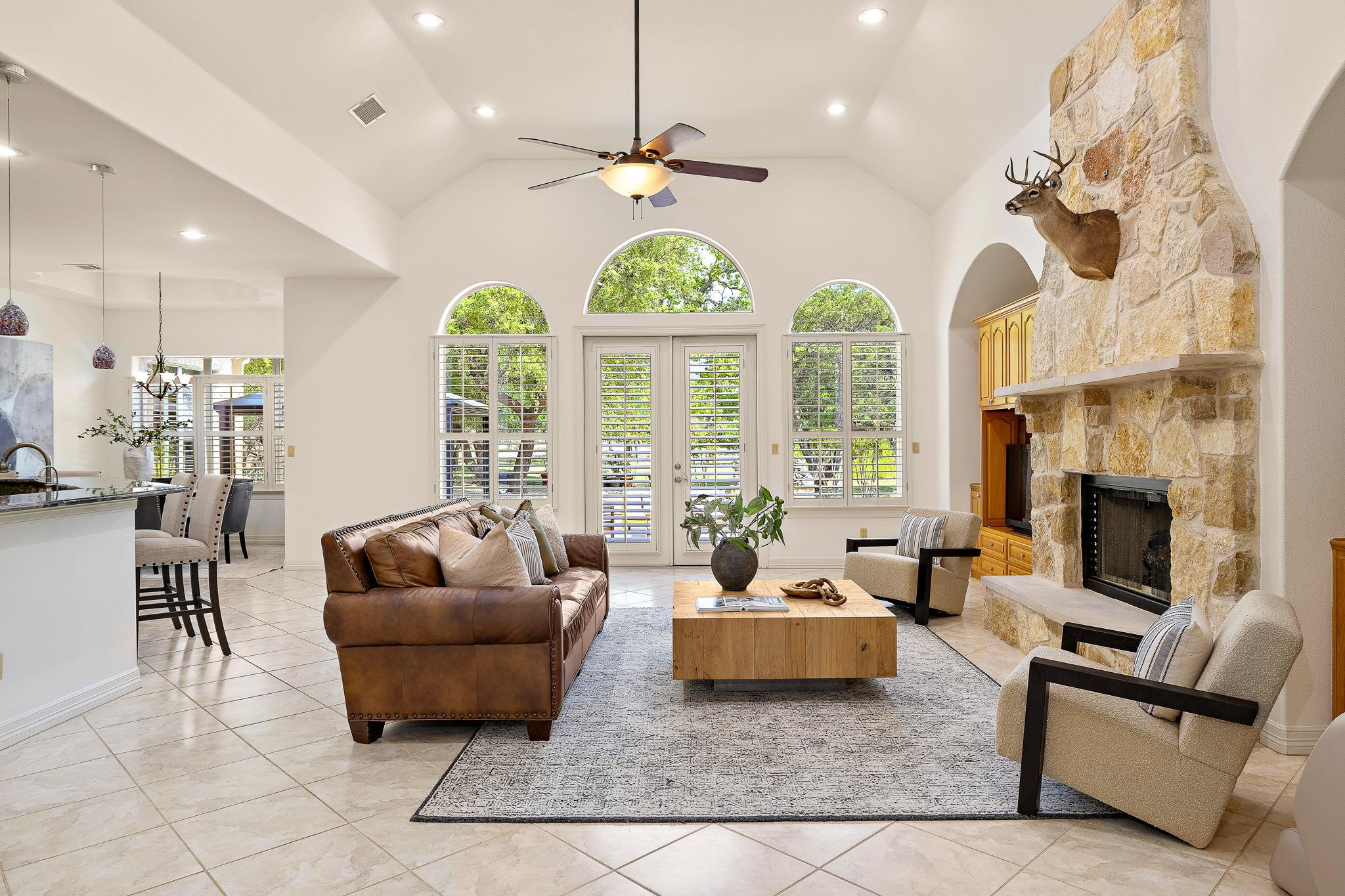 100 Palomino Cv, Jarrell, TX 76537