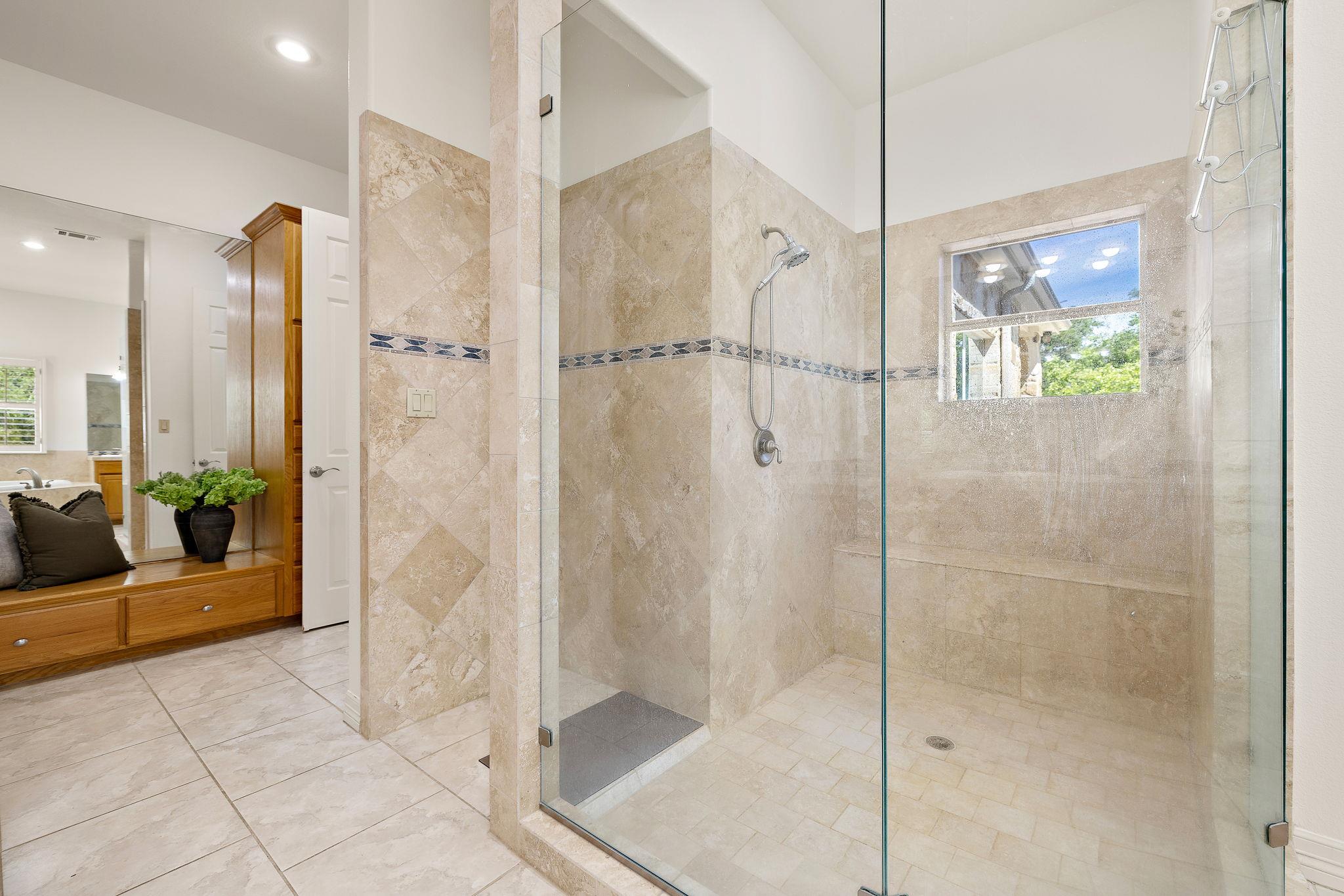 100 Palomino Cv, Jarrell, TX 76537