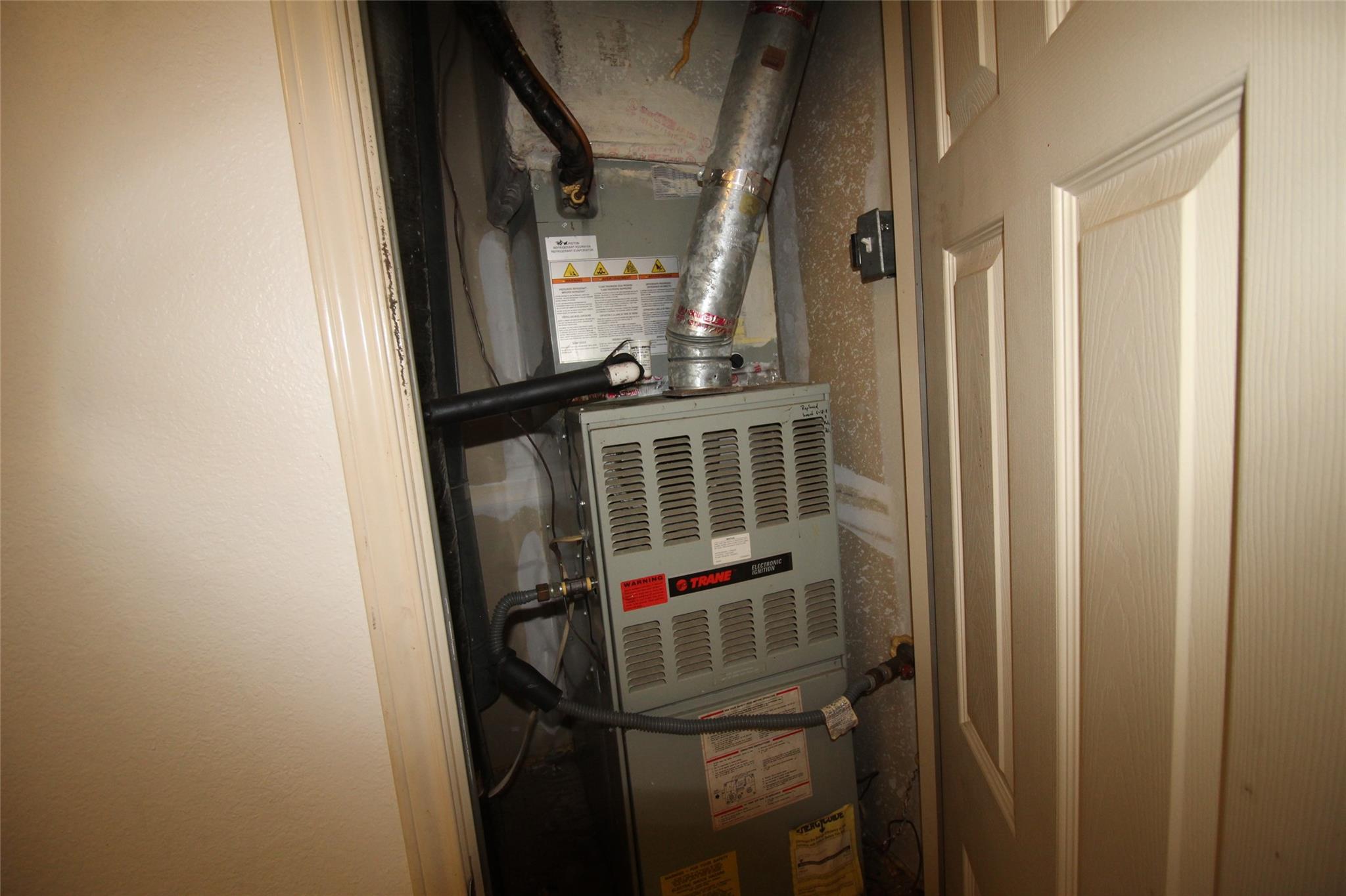 404 Shant St, Austin, TX 78748