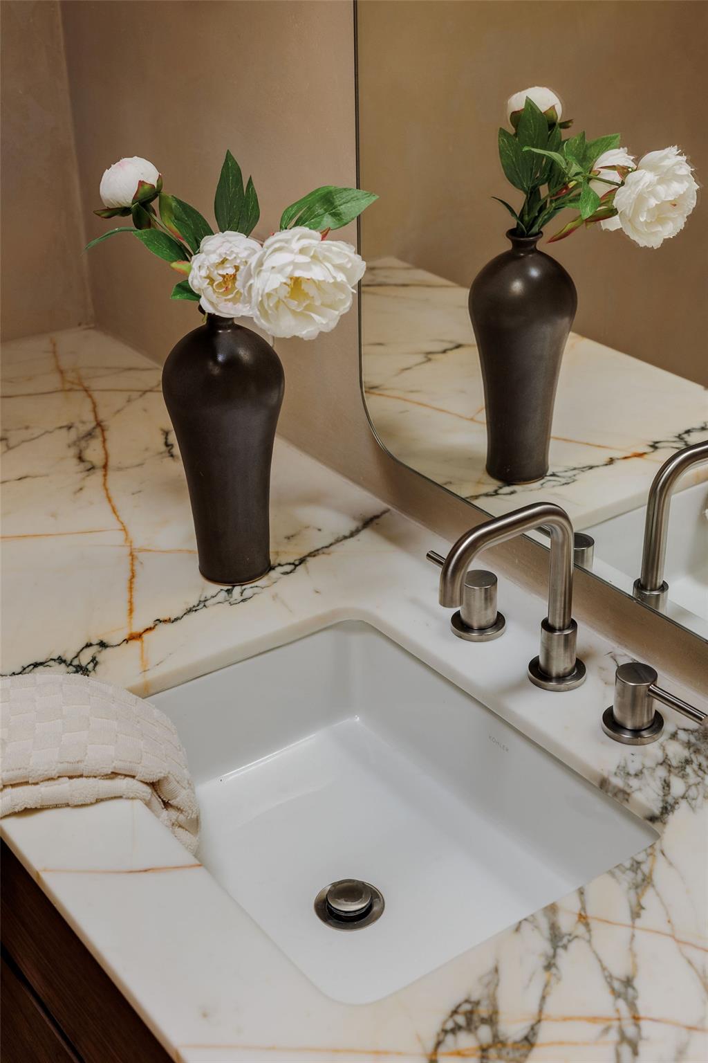 2329 Campden Dr, Austin, TX 78745