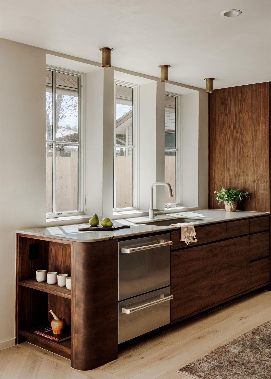 2329 Campden Dr, Austin, TX 78745