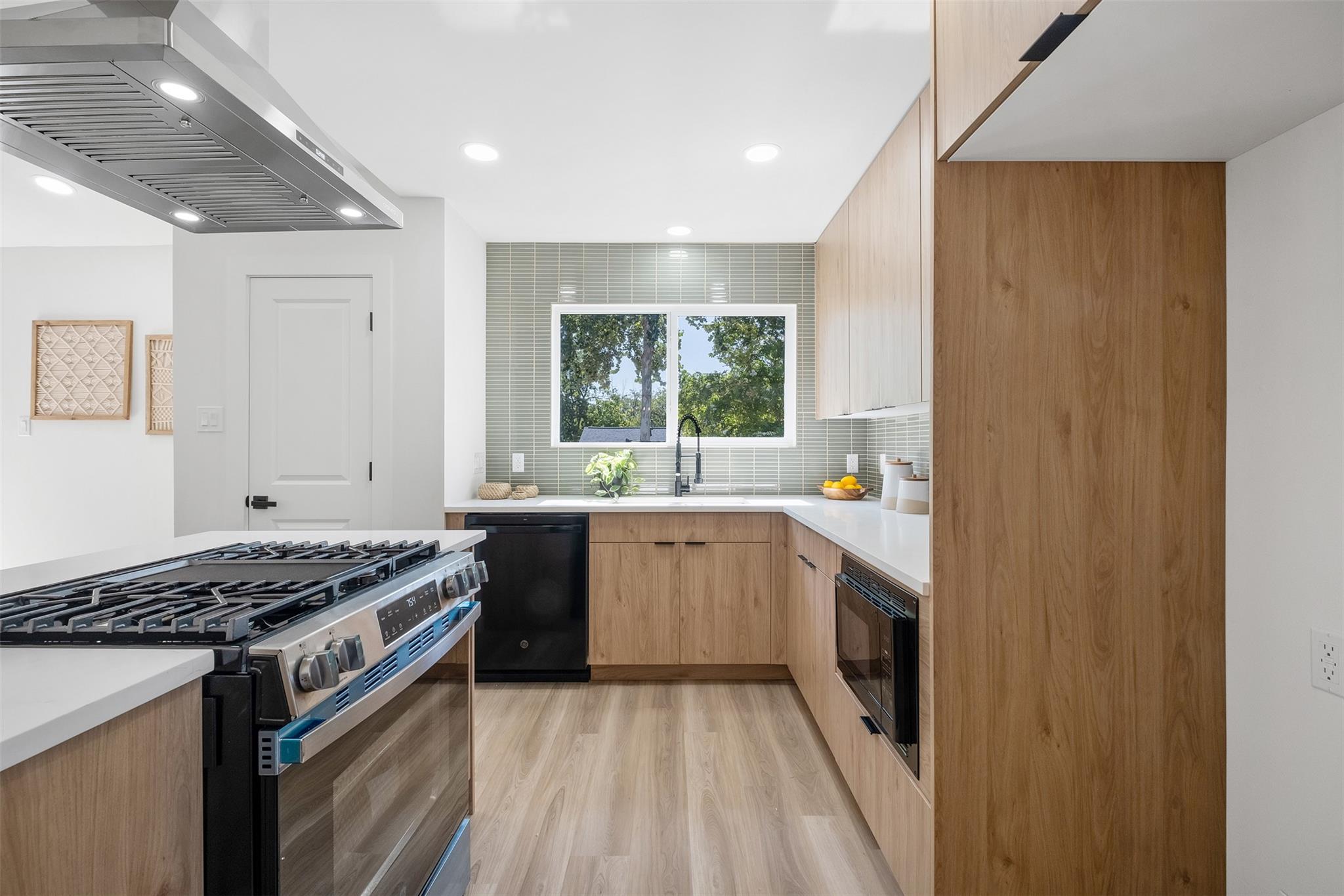 6201 Waycross Dr, Austin, TX 78745