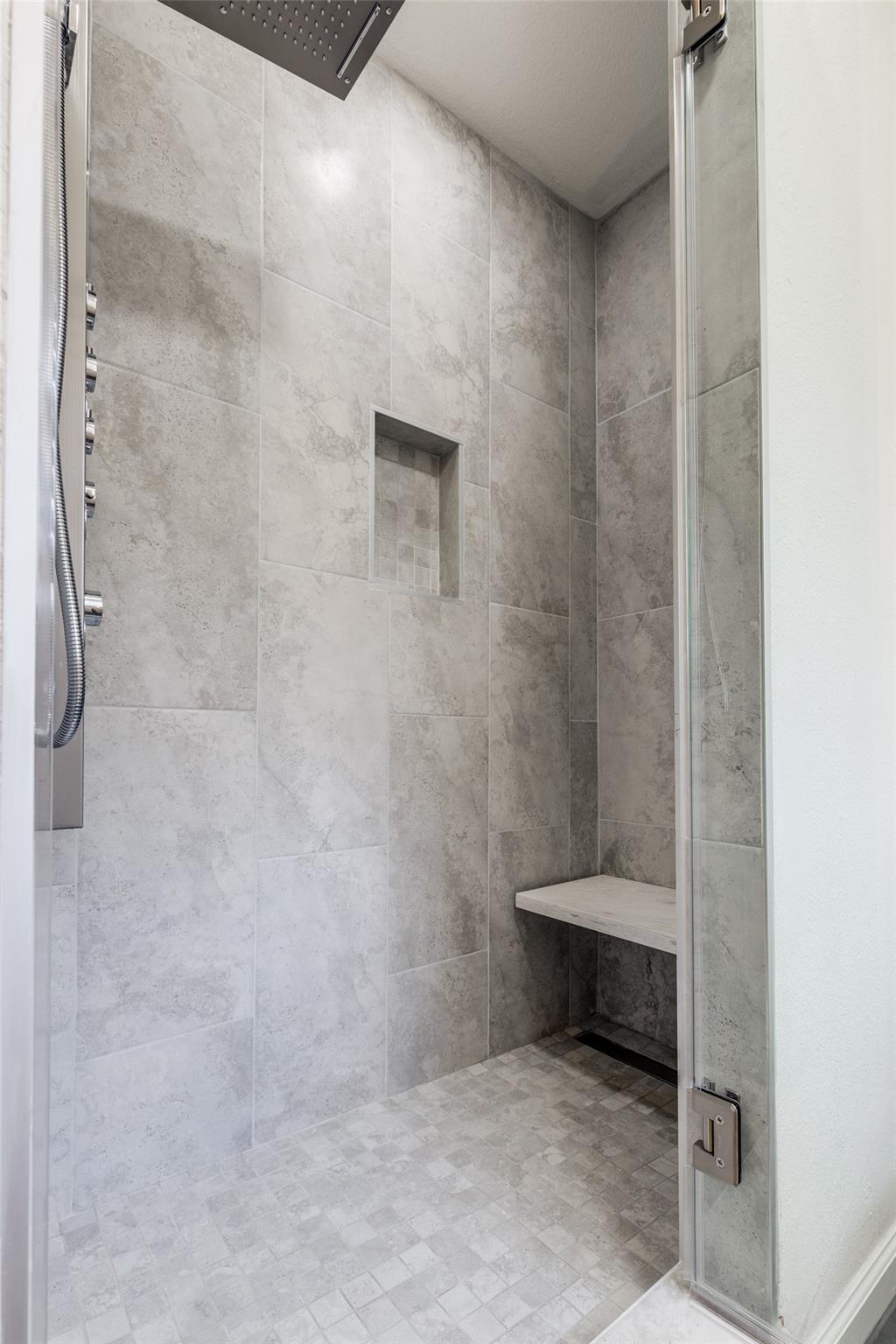 611 Heidrich St, Houston, TX 77018