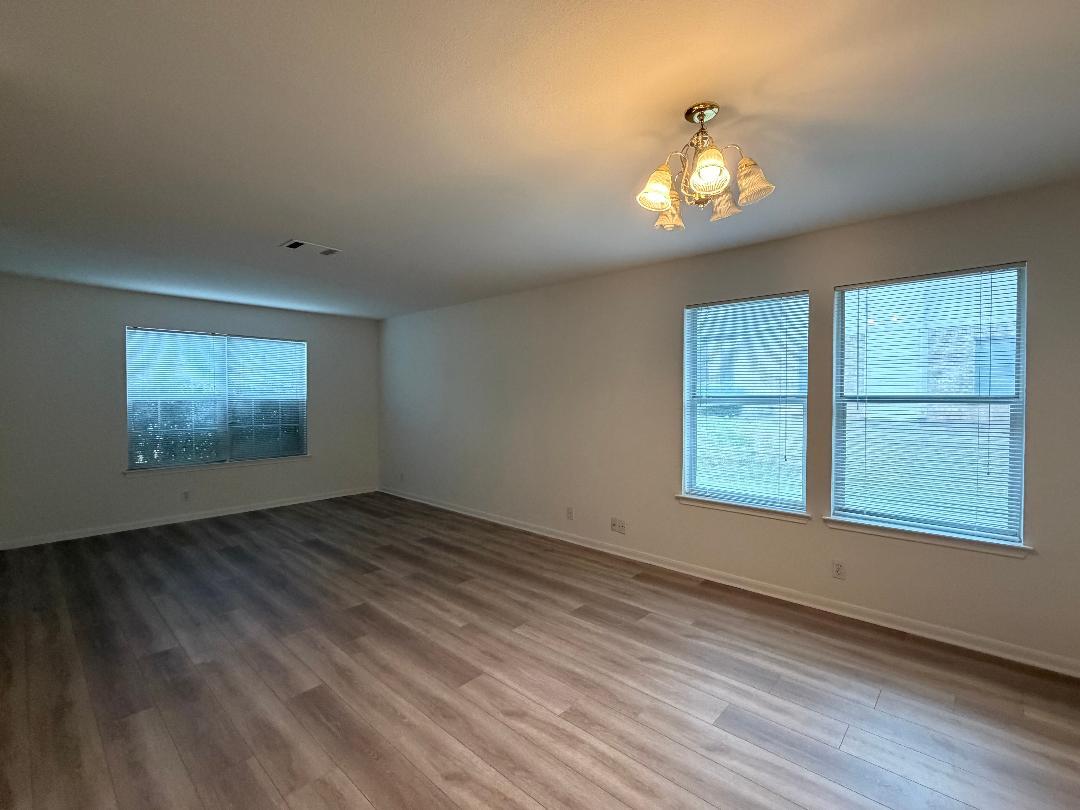 1913 Overland, Leander, TX 78641