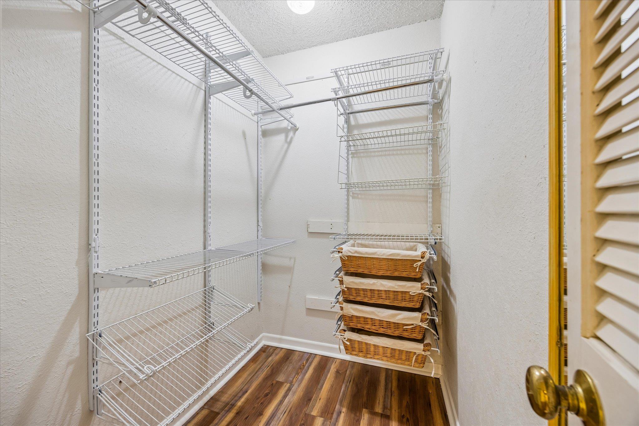 2808 Thrushwood Dr # B, Austin, TX 78757