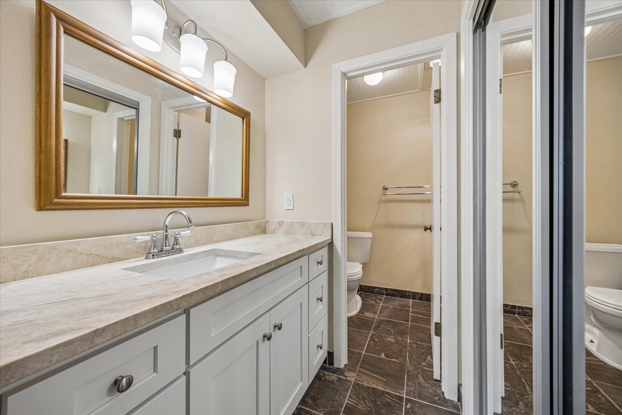 2808 Thrushwood Dr # B, Austin, TX 78757