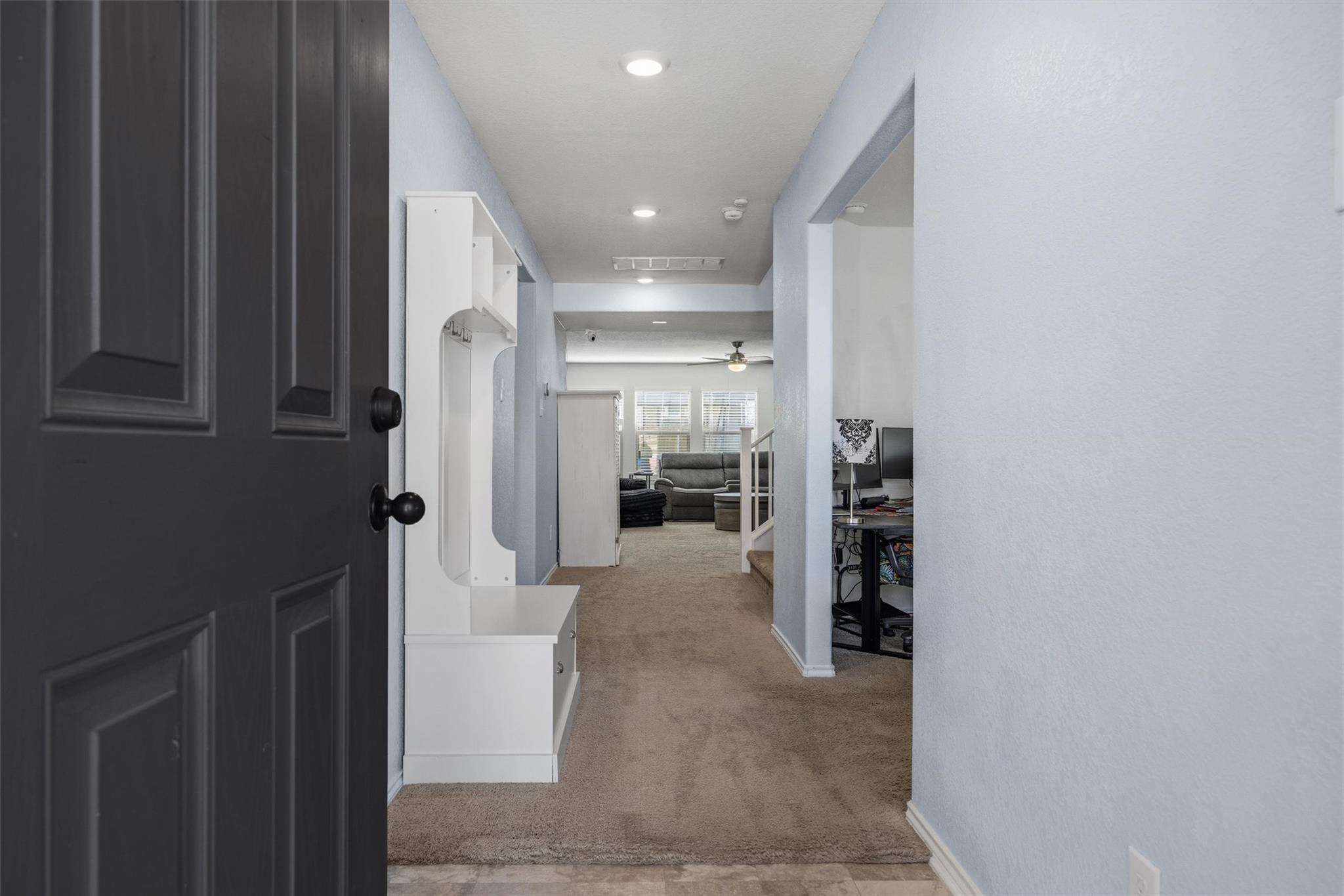 724 Bailey Park Dr, Jarrell, TX 76537