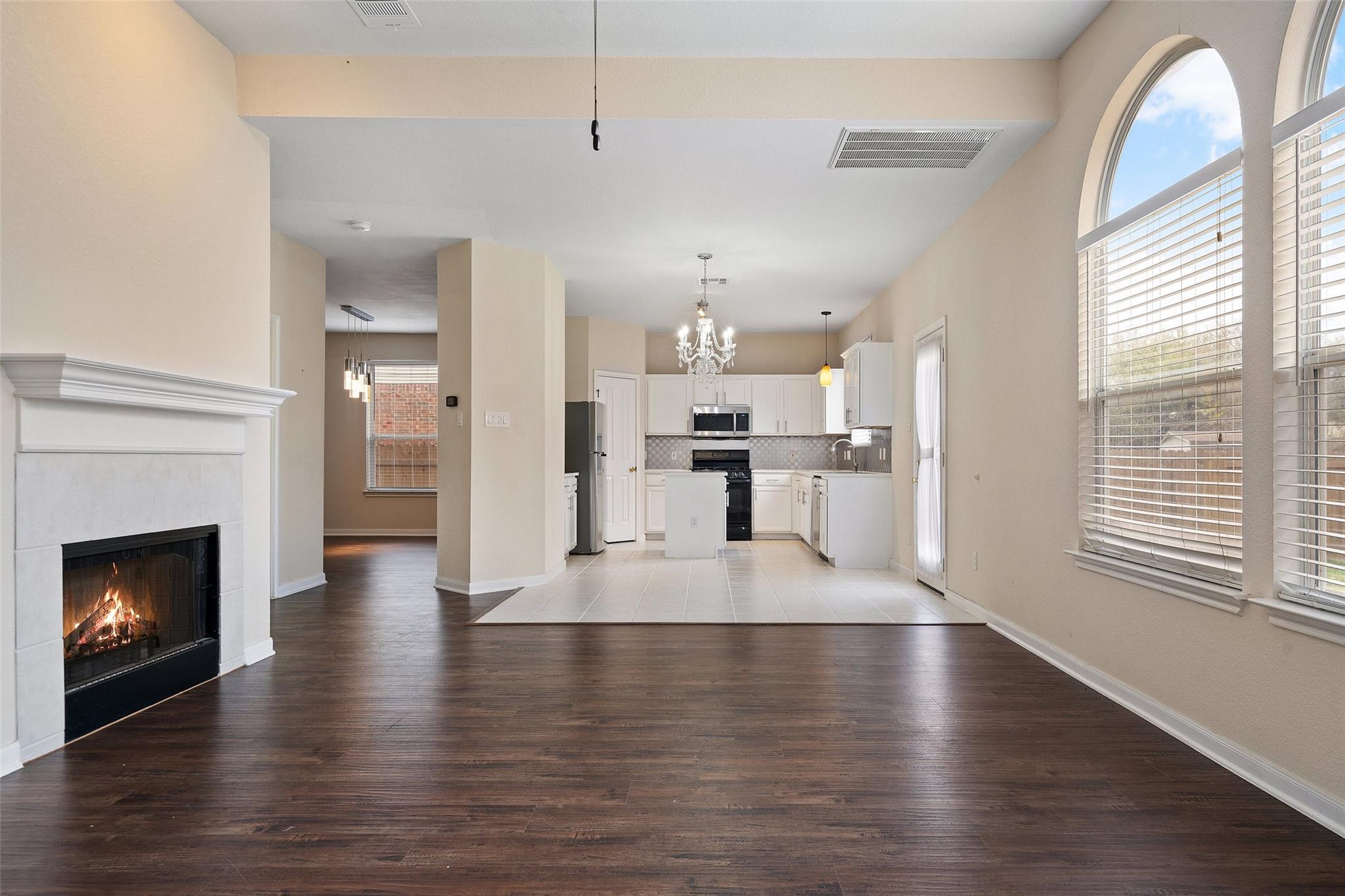 8602 Glen Canyon Dr, Round Rock, TX 78681