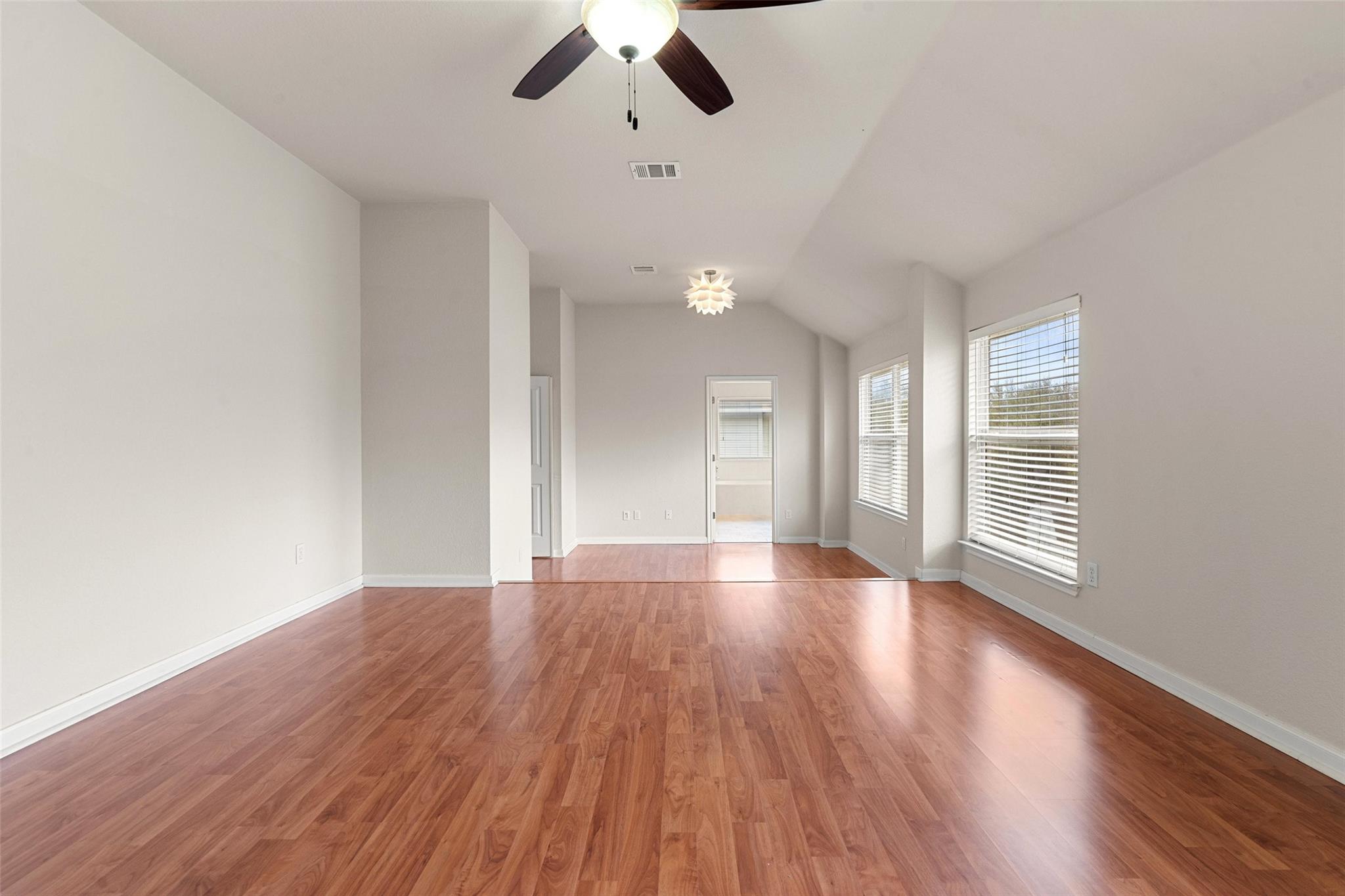 8602 Glen Canyon Dr, Round Rock, TX 78681