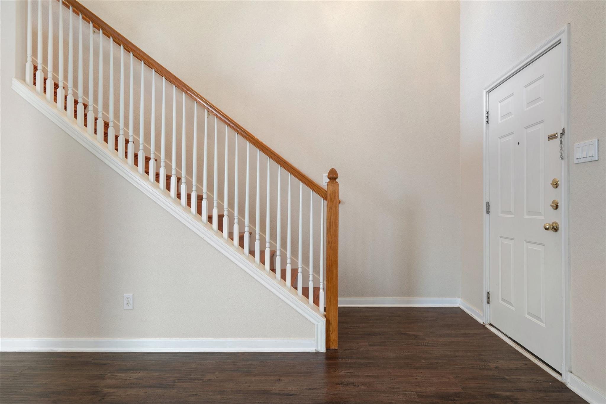 8602 Glen Canyon Dr, Round Rock, TX 78681